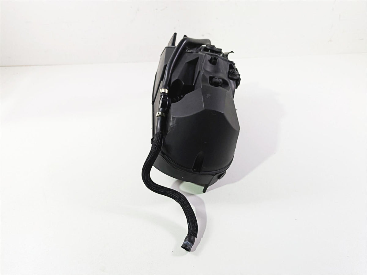 2019 Ducati Supersport 939 S Throttle Body & Airbox Set 28240932A 44212781B {{ shop.shopifyCountryName }} - Mototech271