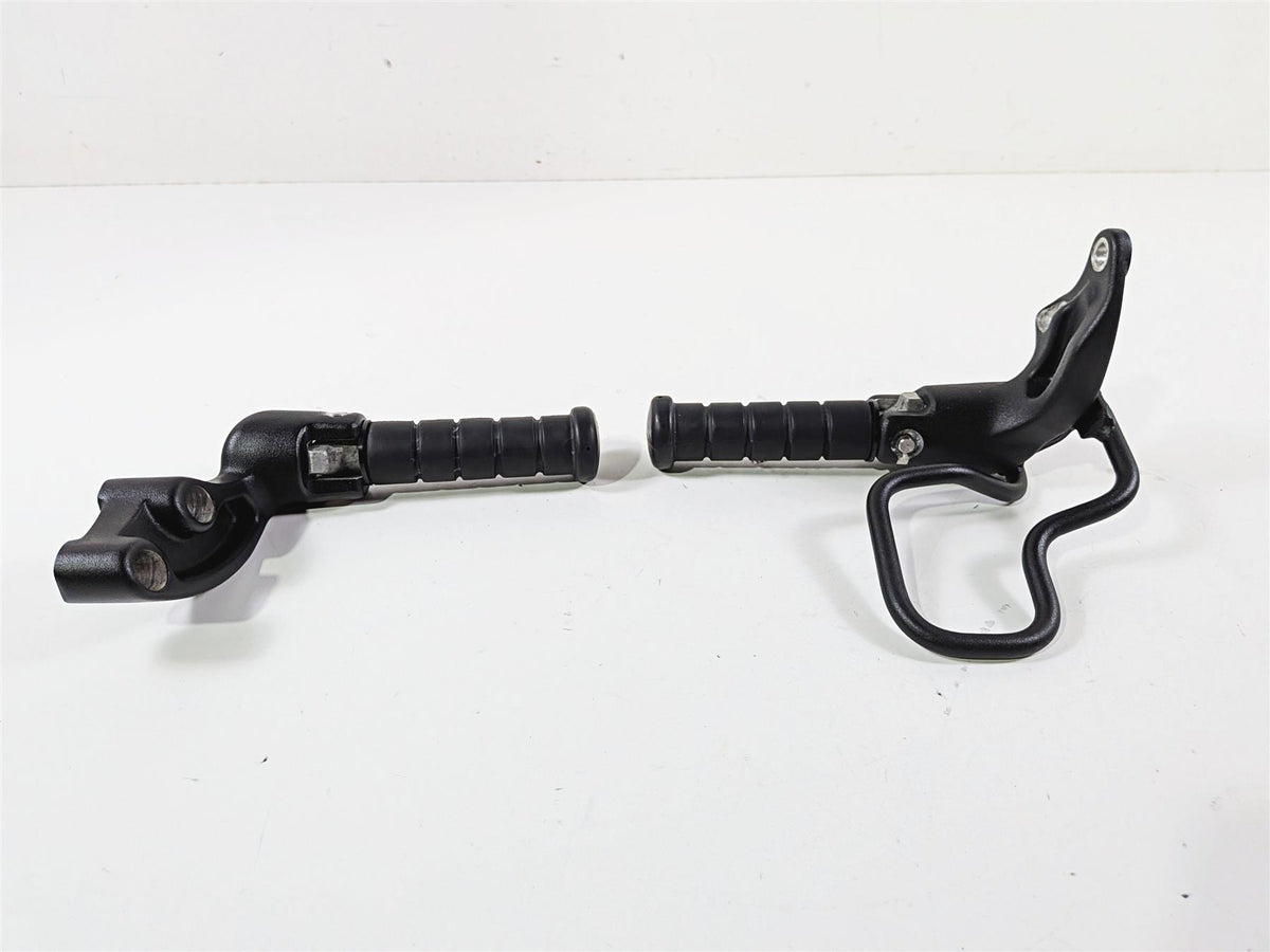 2021 Indian Scout 1200 Rear Passenger Footpeg Set & Mounts 5140827 5139801 {{ shop.shopifyCountryName }} - Mototech271
