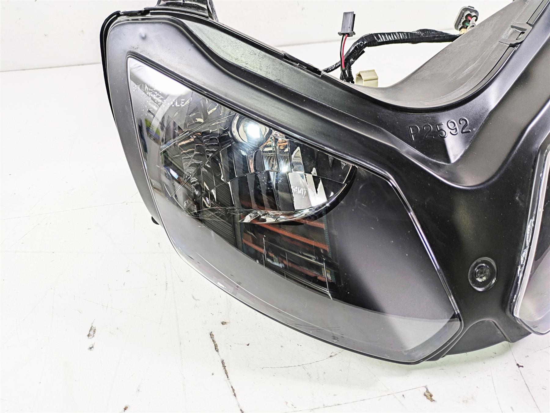 2005 Kawasaki ZX12R Ninja Headlight Head Light Lamp Lens Set 23007-1419 {{ shop.shopifyCountryName }} - Mototech271