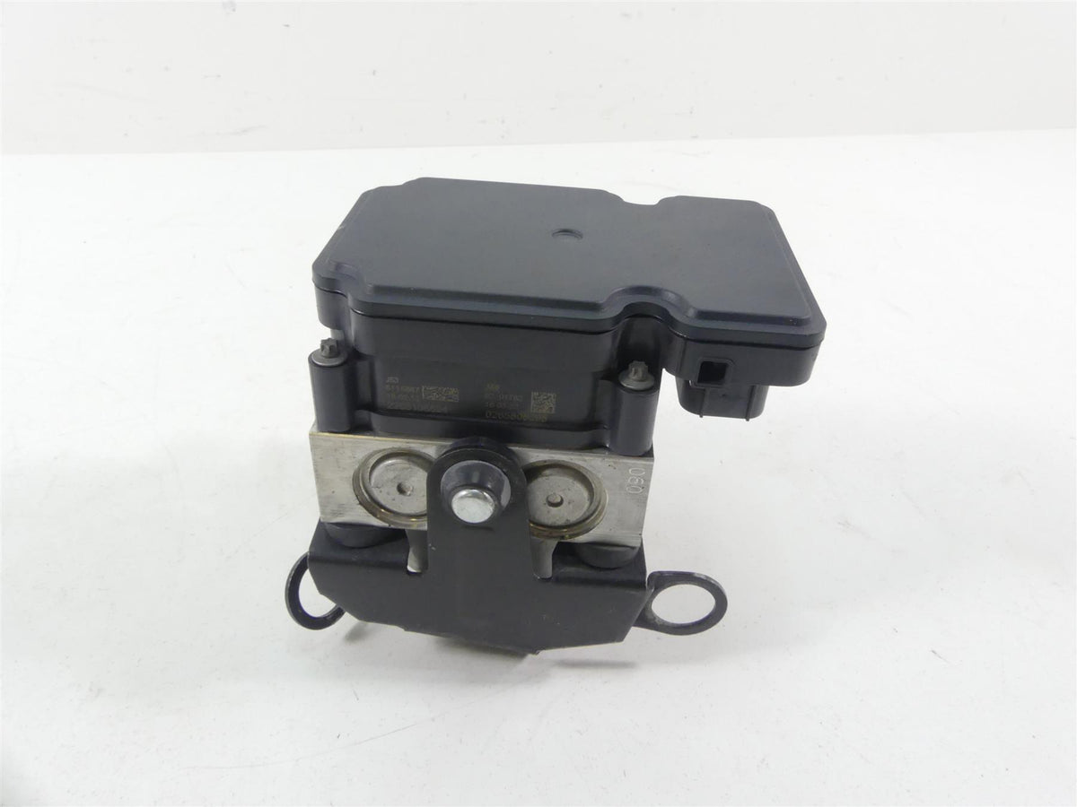2019 Ducati Multistrada 1260 S Pikes Peak Abs Brake Pump Unit Module 54240731B {{ shop.shopifyCountryName }} - Mototech271