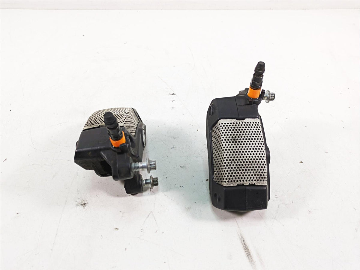 2019 Harley Touring FLHX Street Glide Front Brake Caliper Set 43027-08 44023-08 {{ shop.shopifyCountryName }} - Mototech271