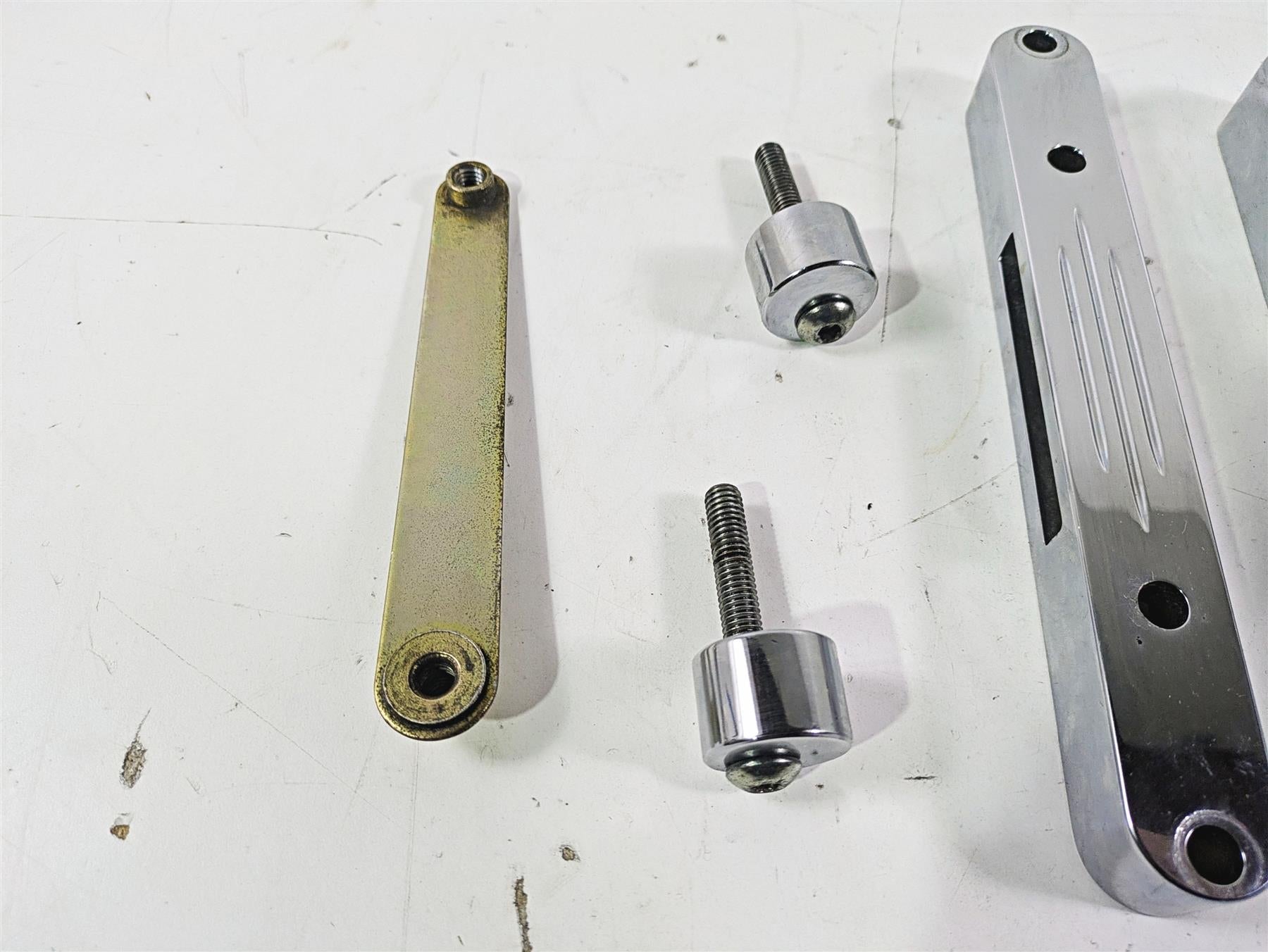 2004 Harley Softail FLSTF Fat Boy Saddlebag Quick Connect Mount Kit {{ shop.shopifyCountryName }} - Mototech271
