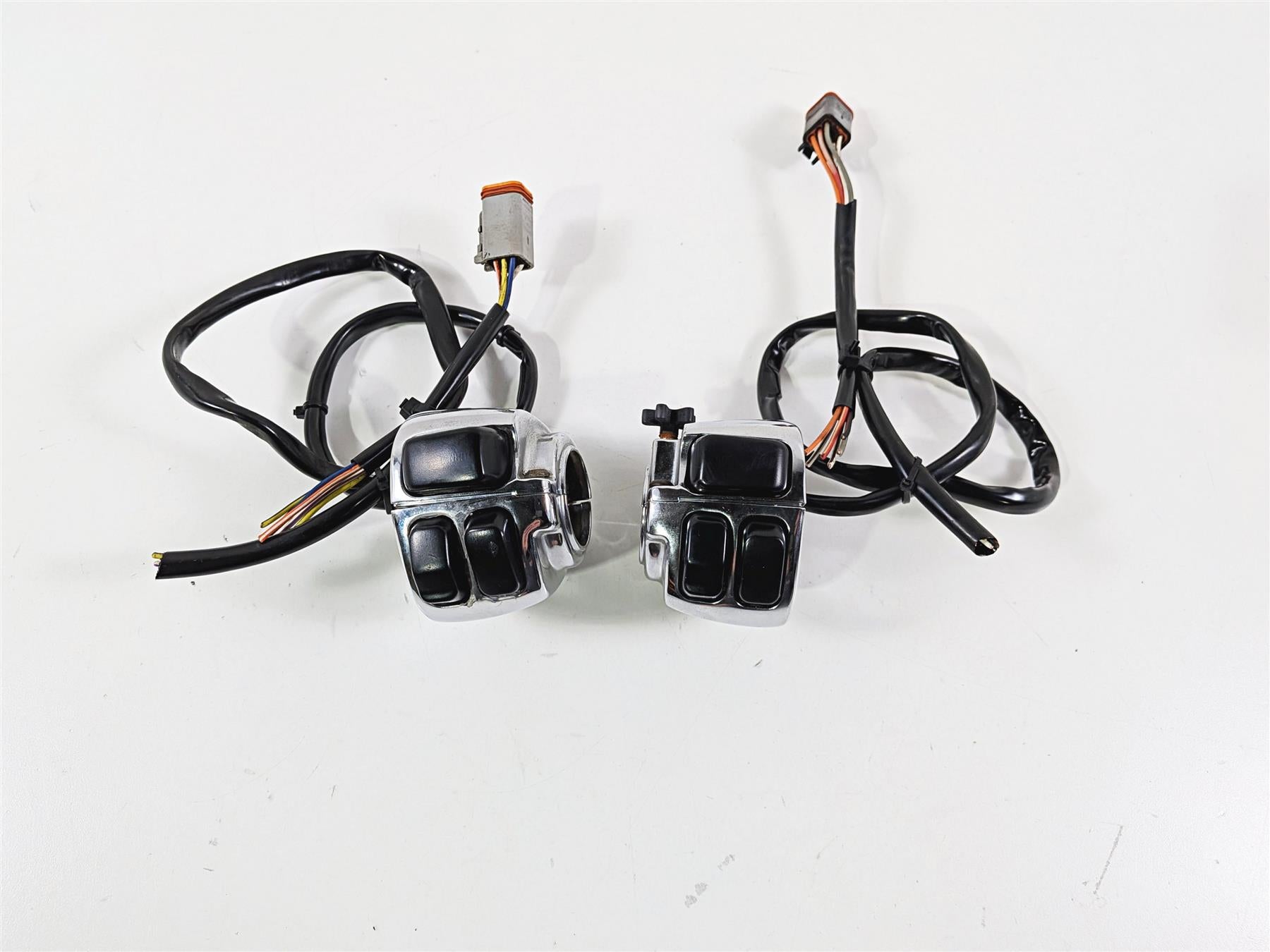 1996 Harley FLSTC Softail Heritage Left Right Hand Control Switch READ 71682-06A {{ shop.shopifyCountryName }} - Mototech271