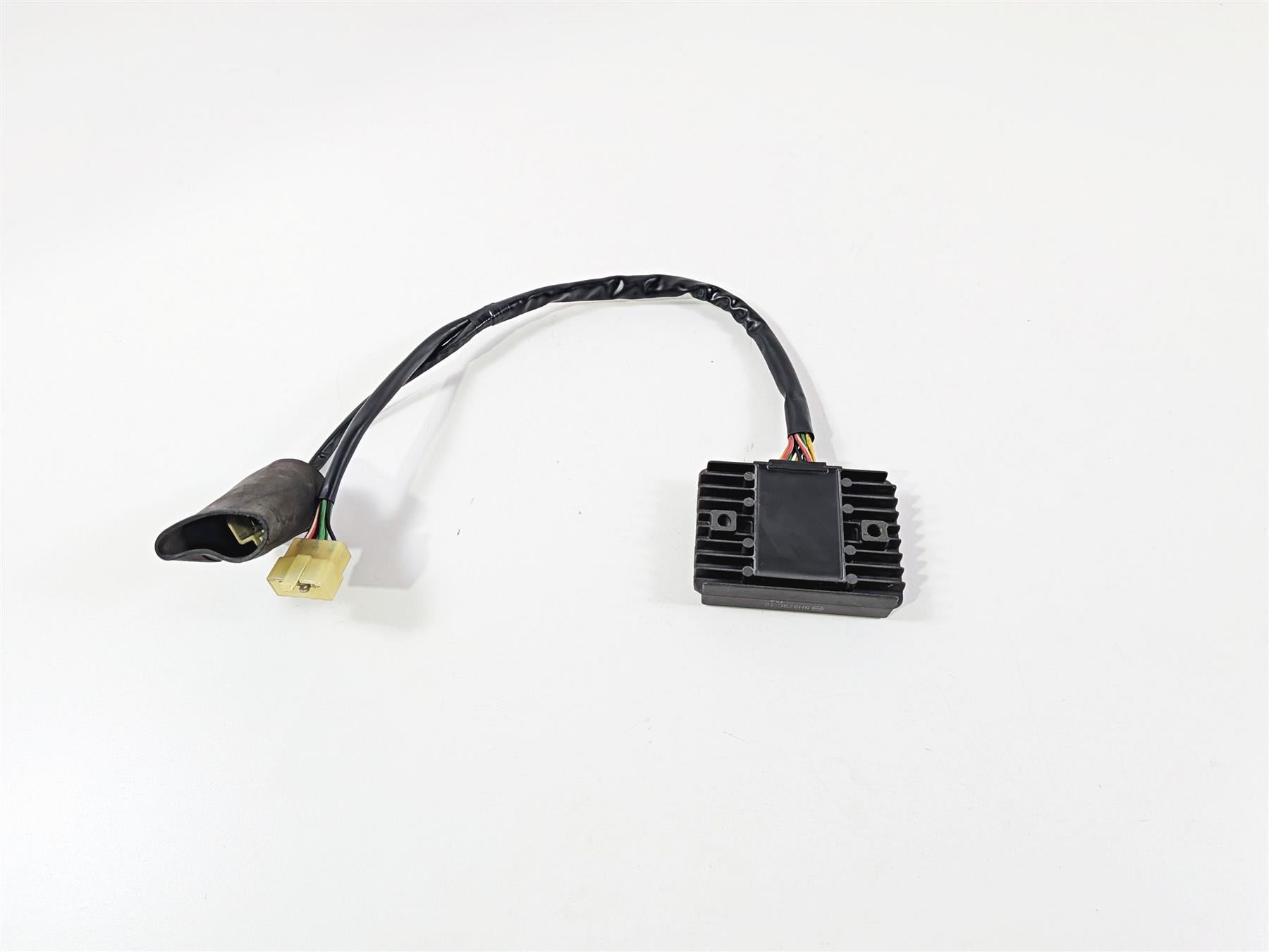 2003 Honda V-Twin VTX1800 C Rectifier Voltage Regulator SH579C-12 31600-MCH-000 {{ shop.shopifyCountryName }} - Mototech271