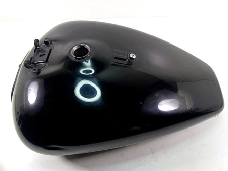 2008 Suzuki M109R VZR1800 Fuel Gas Petrol Tank Reservoir - Read 44100-48G00 {{ shop.shopifyCountryName }} - Mototech271