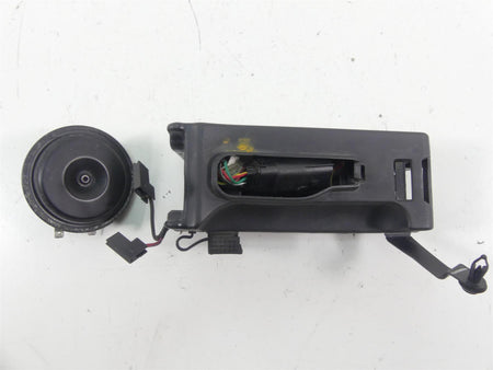2021 Harley Softail FLSB Sport Glide Horn & Wiring Box 69201654 {{ shop.shopifyCountryName }} - Mototech271