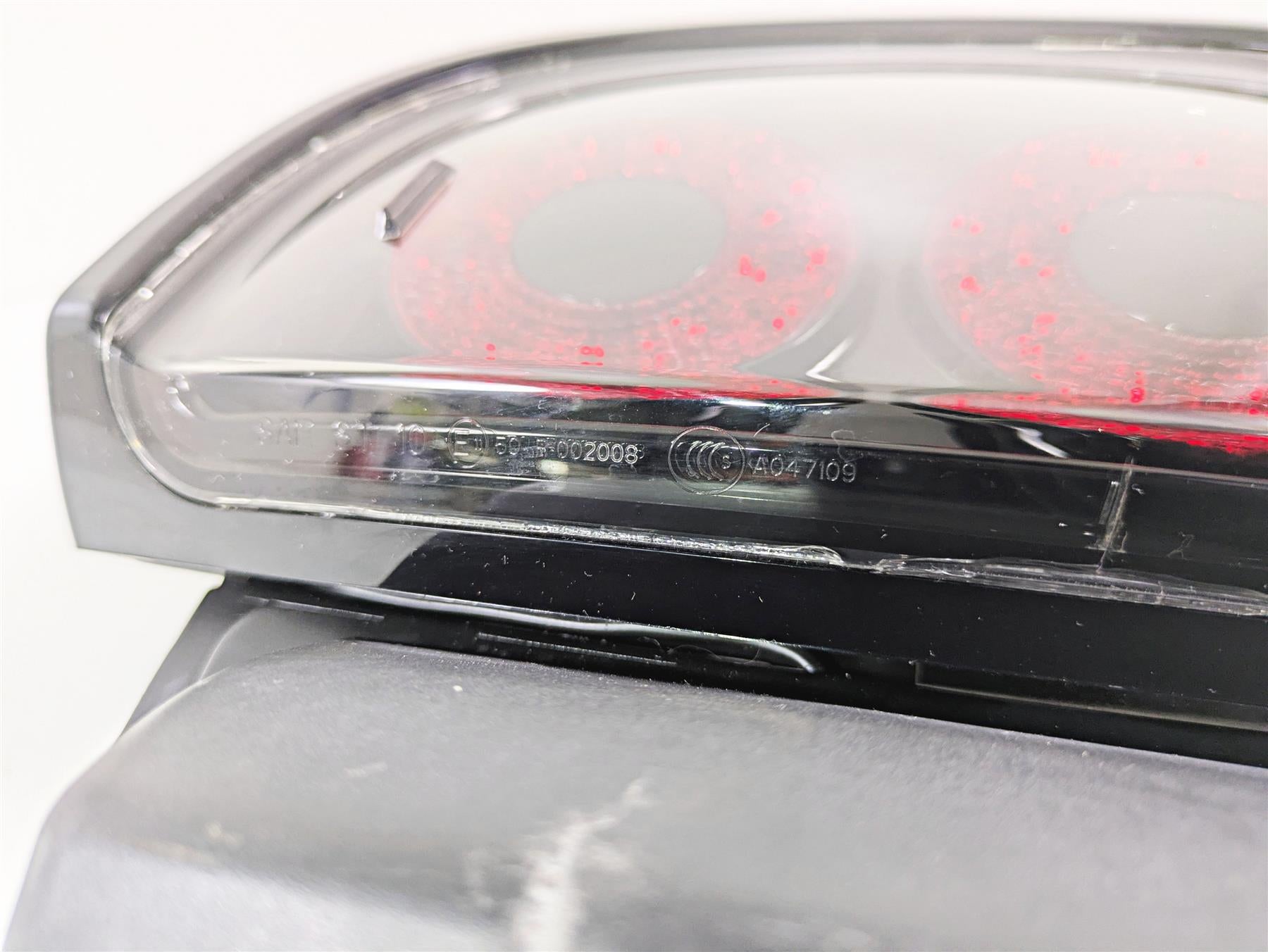 2014 Harley FXDF Dyna Fat Bob Rear Taillight & Plate Holder 67900173 {{ shop.shopifyCountryName }} - Mototech271
