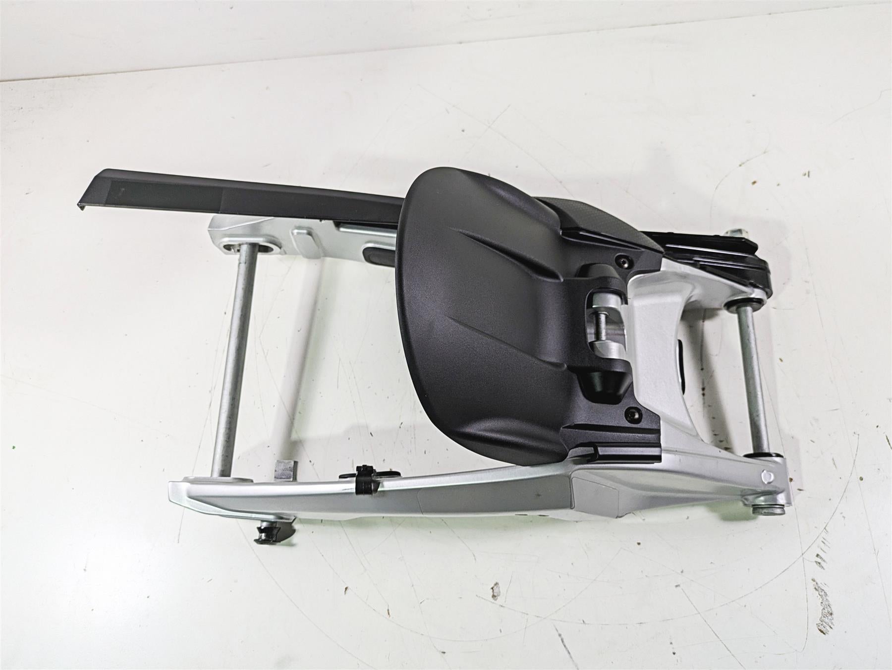 2021 Aprilia RS660 Rear Swingarm Swing Arm Fender Axle Set 2B007756 {{ shop.shopifyCountryName }} - Mototech271