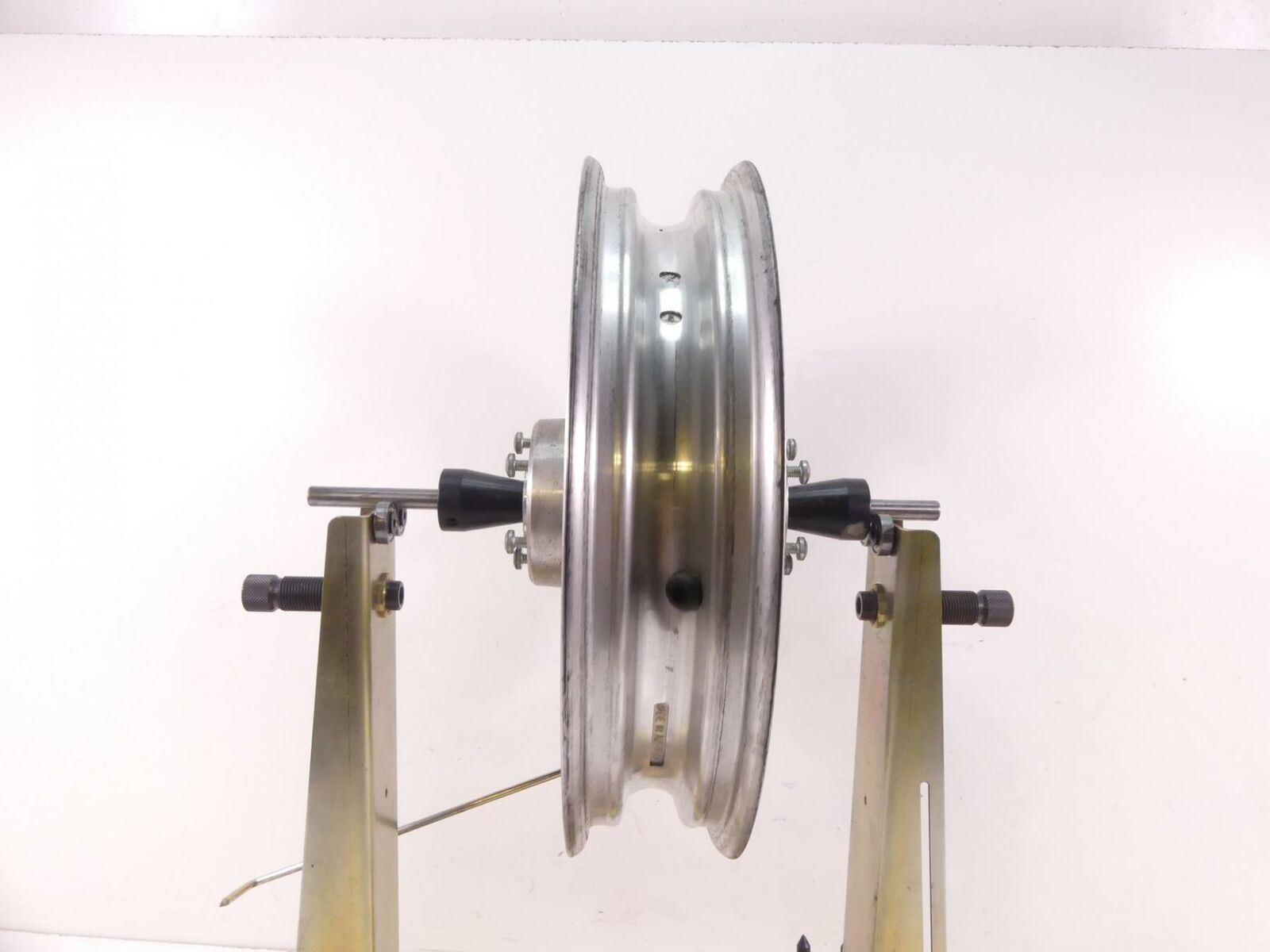 2001 Harley Touring FLHTCUI Electra Glide Front Wheel Rim 16x3 9 Spoke 43493-00 {{ shop.shopifyCountryName }} - Mototech271
