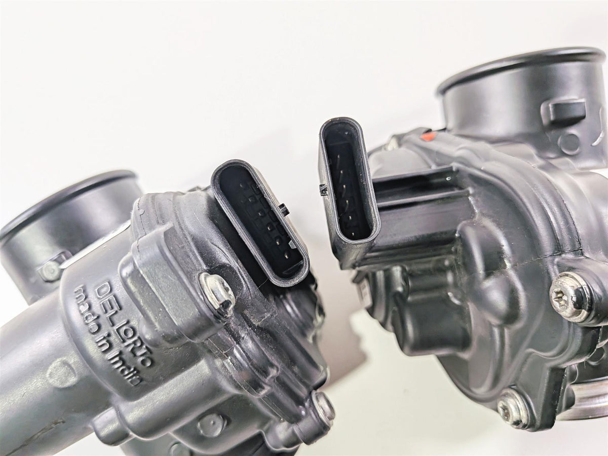 2023 BMW R nineT Scrambler K23 Throttle Body Bodies Set 13549457019 13549457020 {{ shop.shopifyCountryName }} - Mototech271