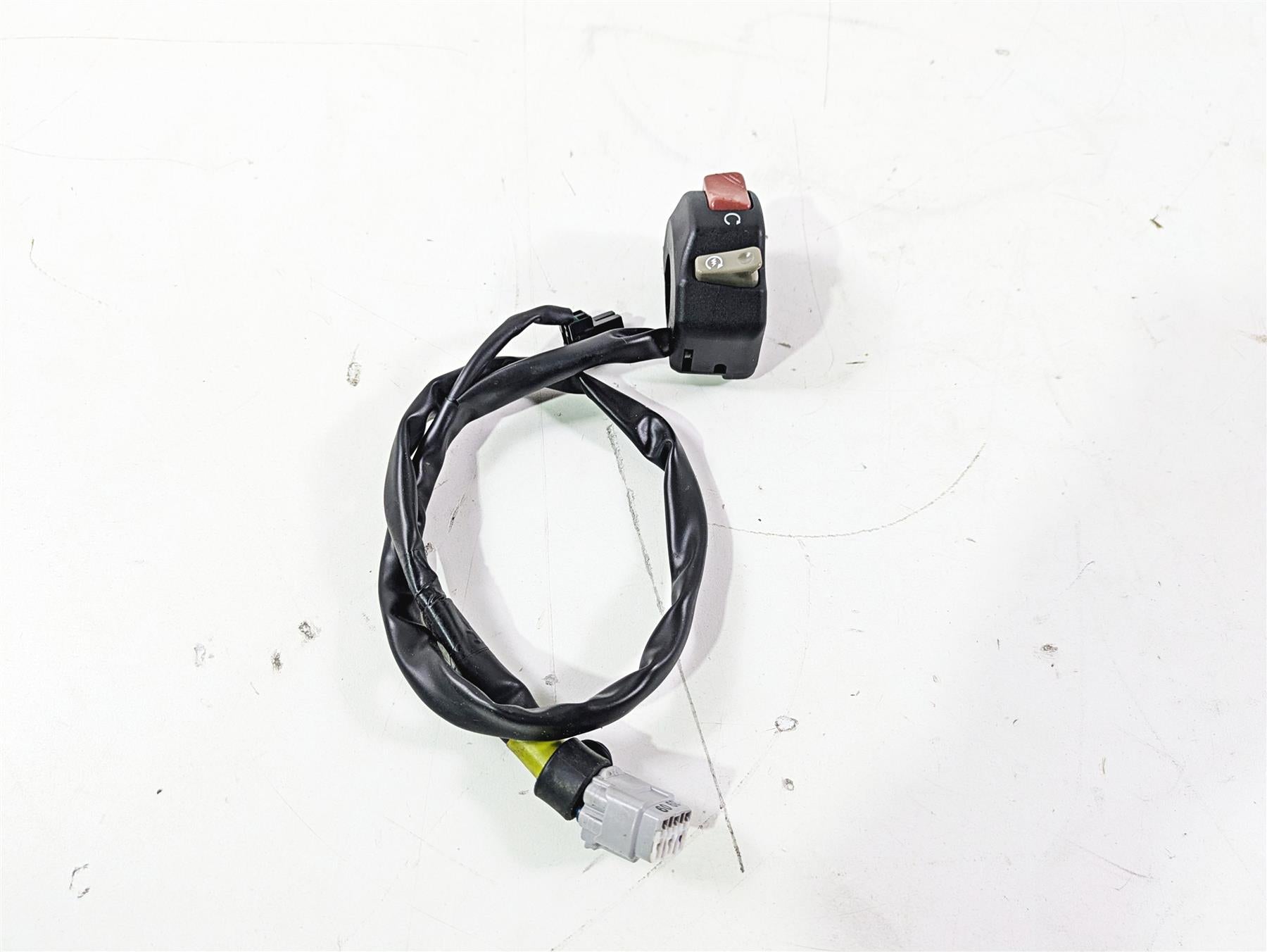 2024 Kawasaki ZX6R ZX636 Ninja Right Hand Control Switch 46091-0625 ...