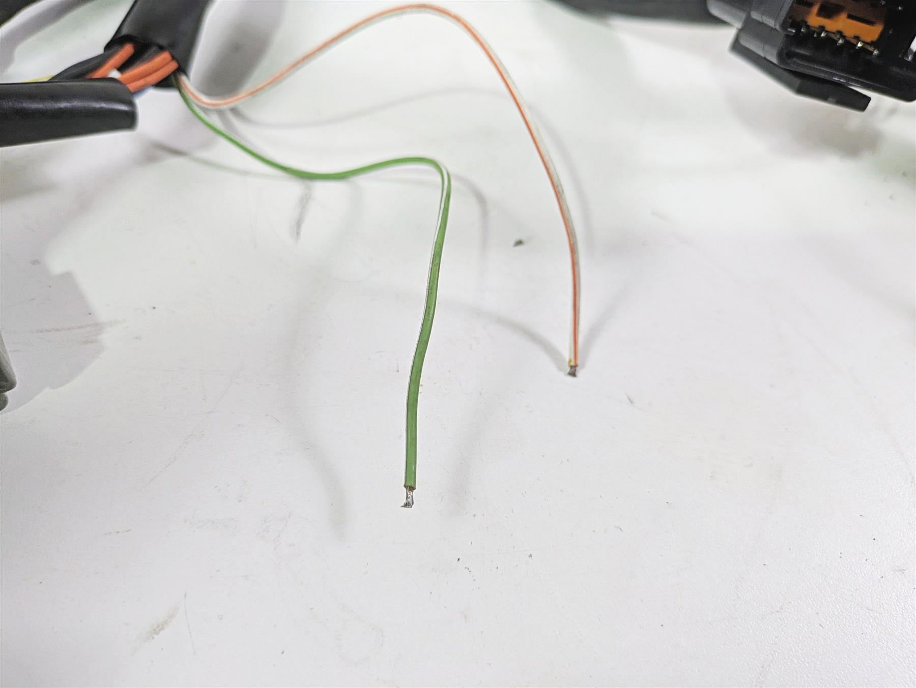 1999 Harley Touring FLHTCUI E-Glide Front Nose Wiring Harness READ 70232-98 {{ shop.shopifyCountryName }} - Mototech271