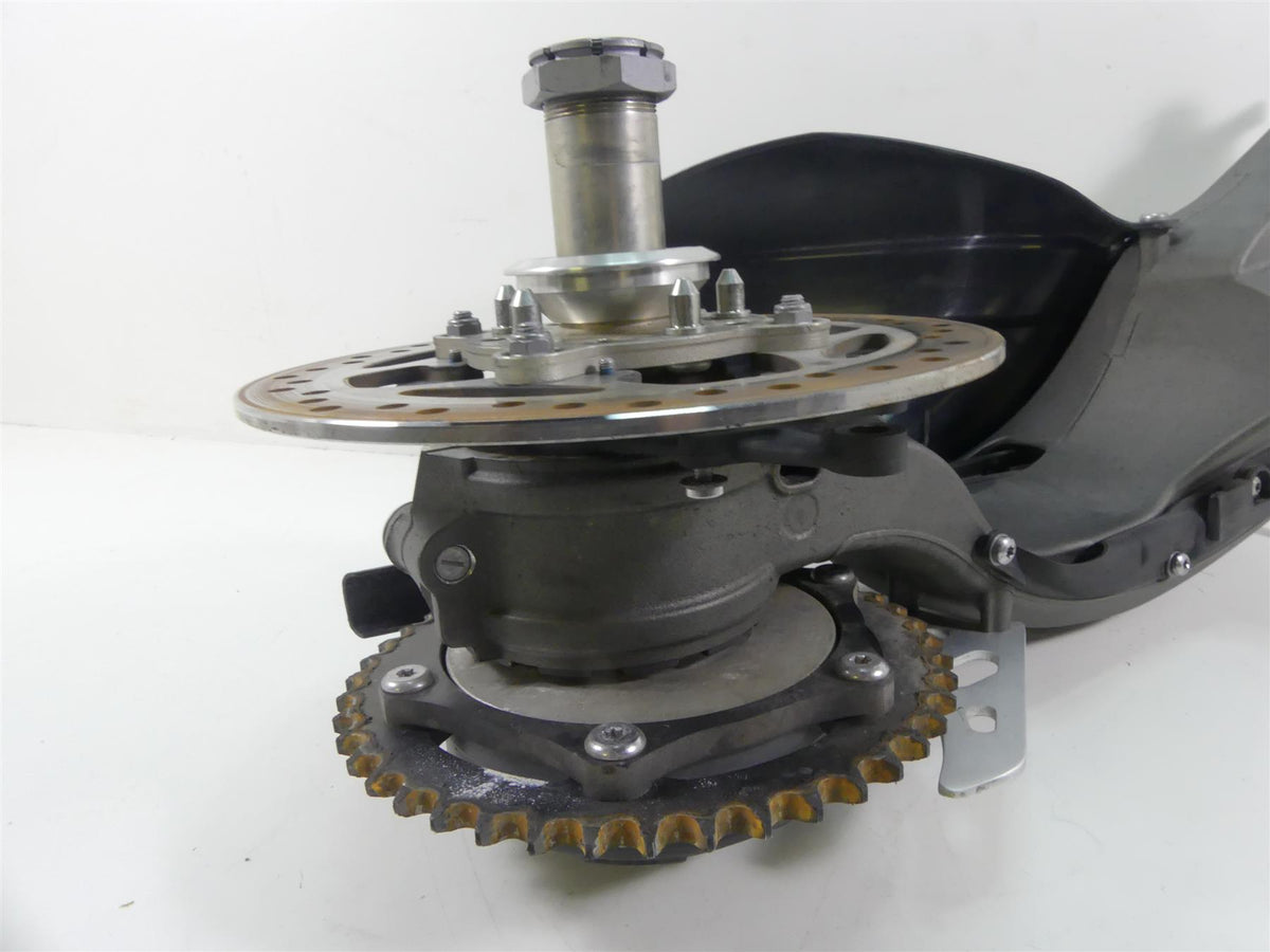 2020 Triumph Speed Triple RS 1050 Rear Swingarm & Axle Set T2059502 T2010257 {{ shop.shopifyCountryName }} - Mototech271