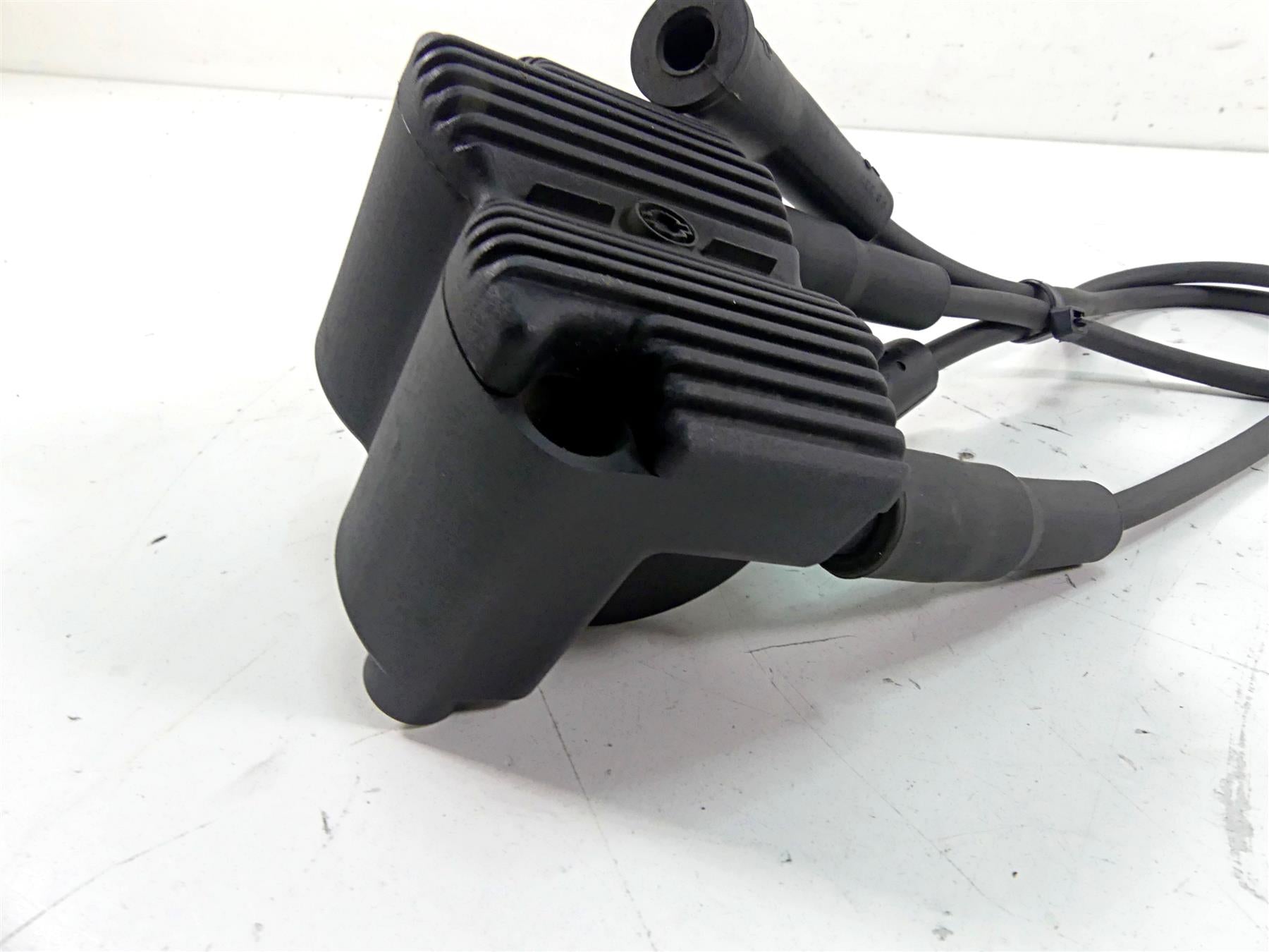 2006 Harley Touring FLHTCU SE E-Glide Ignition Coil Wires Plugs 31743-01 {{ shop.shopifyCountryName }} - Mototech271
