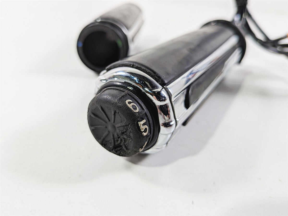 2011 Harley Touring FLHTCU CVO Electra Glide Heated Hand Grip Set -Read 55911-09-Mototech271