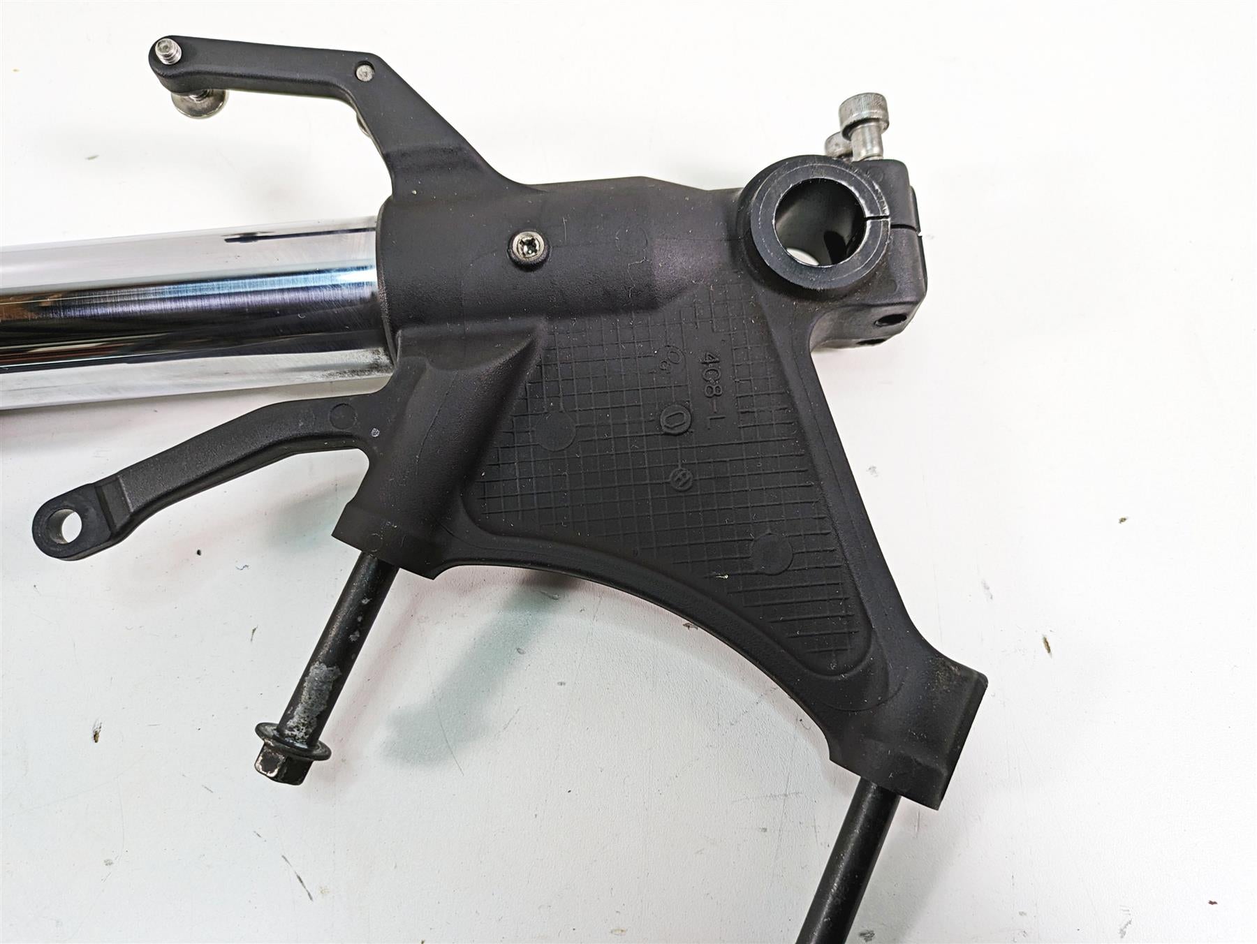 2007 Yamaha R1 YZFR1 Straight Front Fork Leg Set - No Leaks 4C8-23102 4C8-23103 {{ shop.shopifyCountryName }} - Mototech271