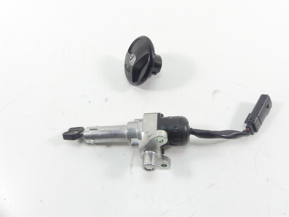 2022 Indian FTR1200 S Ignition Switch Key Fuel Lock Set 4017795 4019099 {{ shop.shopifyCountryName }} - Mototech271
