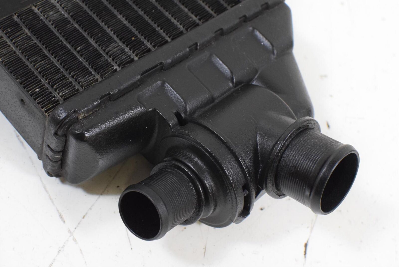 09 BMW K1200LT K1200 LT 89V3 Right Radiator Fan Air Scoop Duct Ram 17111465160 {{ shop.shopifyCountryName }} - Mototech271