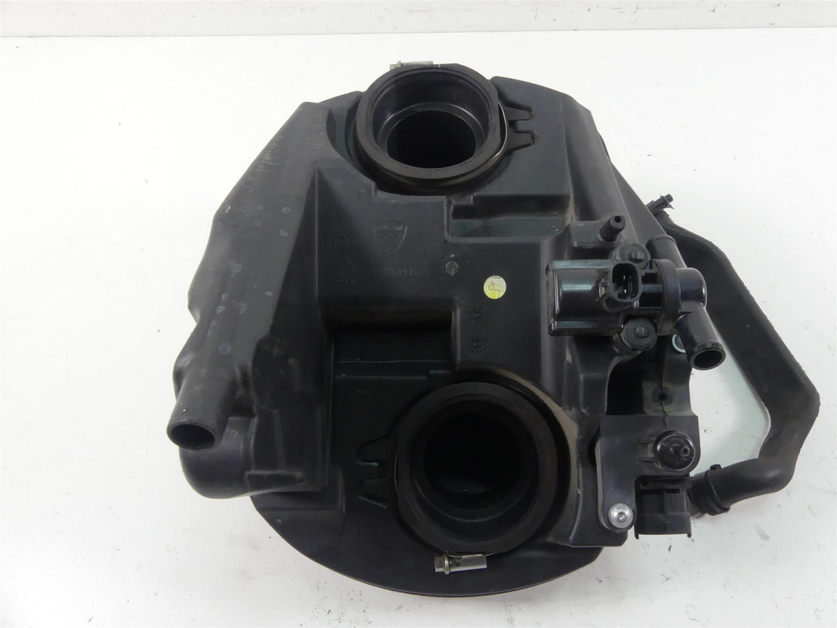 2018 Ducati Hypermotard 939 SP Air Box Cleaner Breather Filter 44212691B {{ shop.shopifyCountryName }} - Mototech271