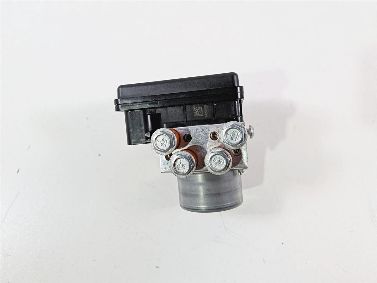 2024 Harley Softail FXLRST Low Rider Abs Brake Pump Module Unit 41100043C {{ shop.shopifyCountryName }} - Mototech271