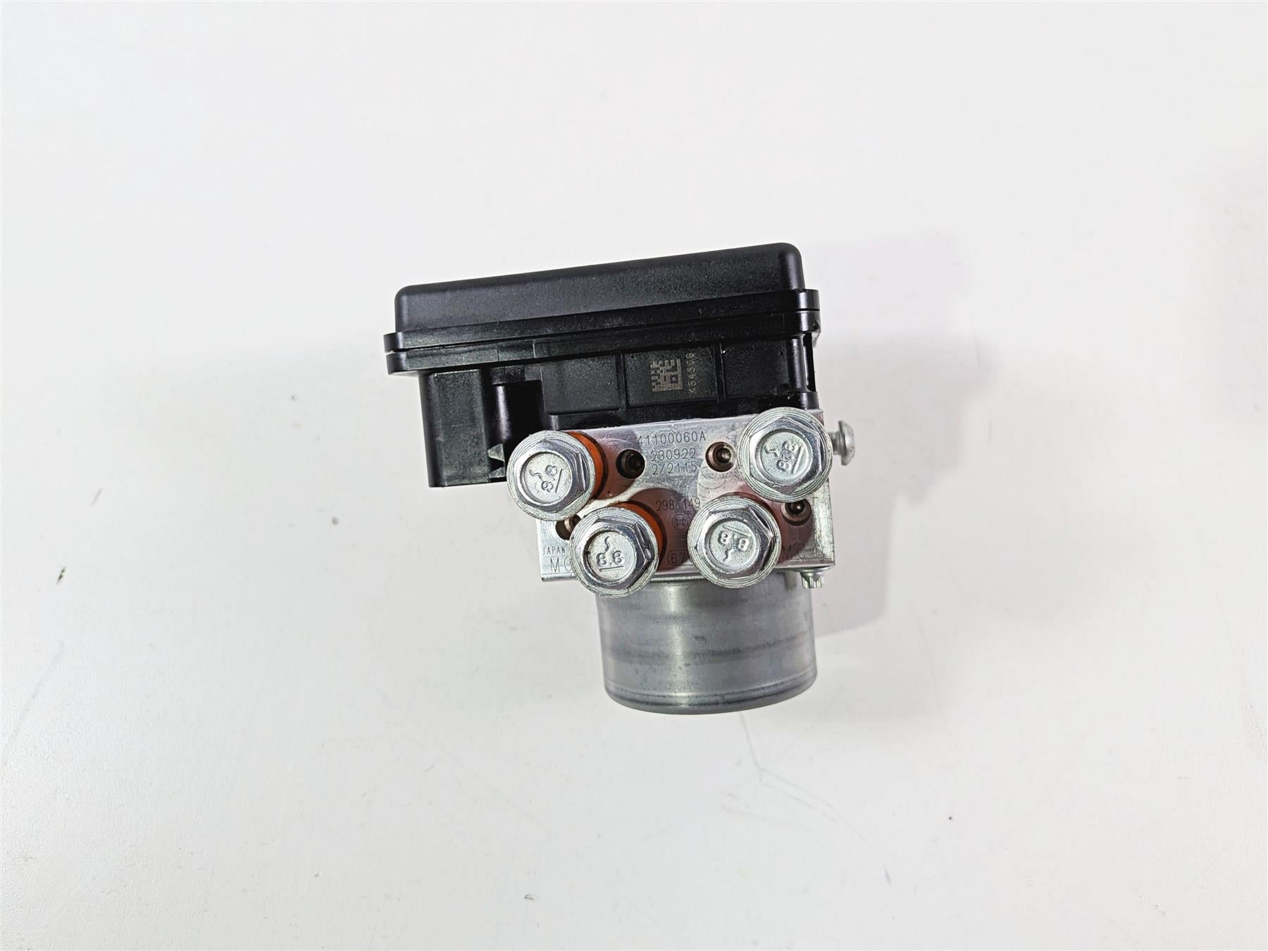 2024 Harley Softail FXLRST Low Rider Abs Brake Pump Module Unit 41100043C {{ shop.shopifyCountryName }} - Mototech271
