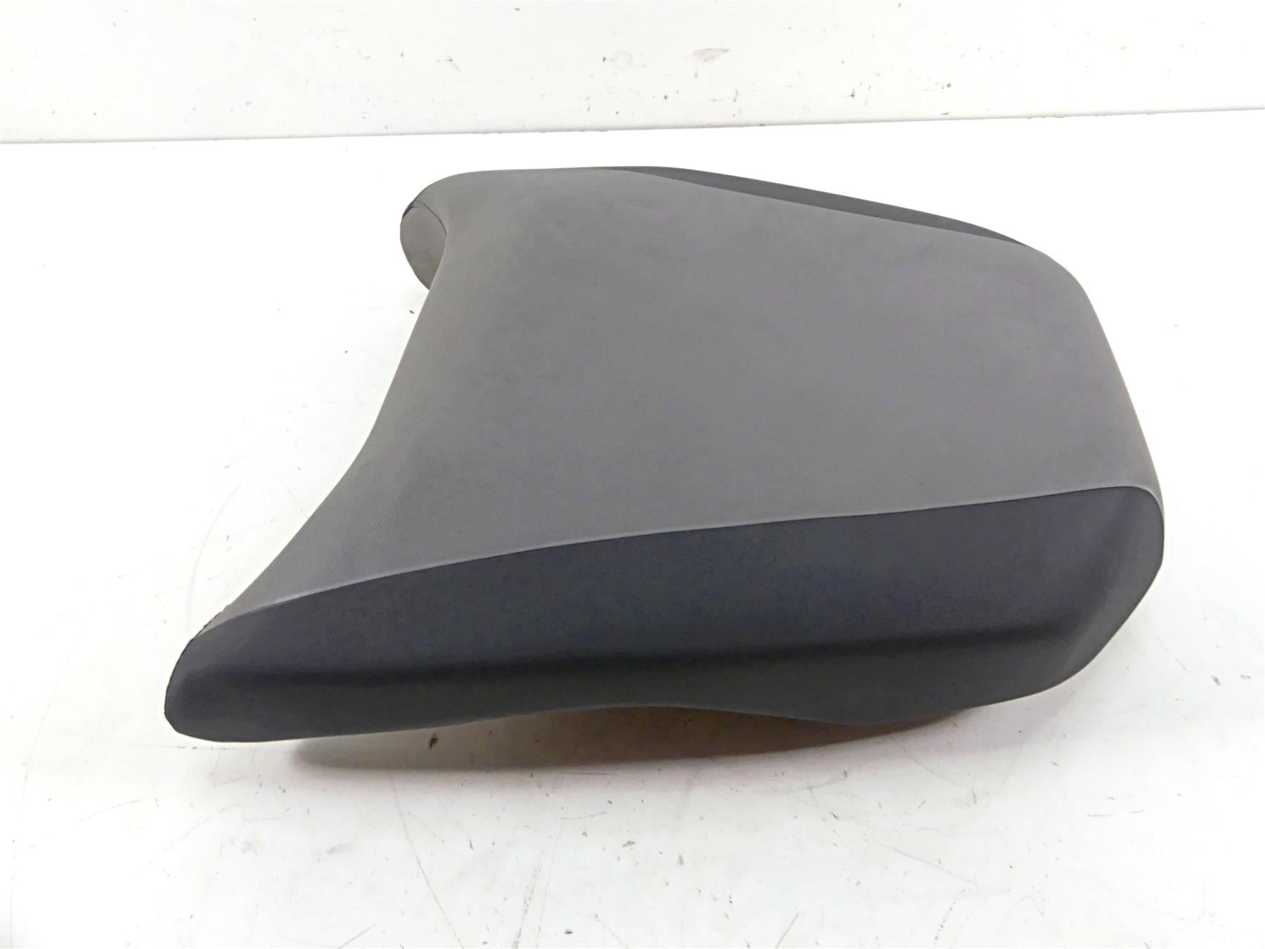 2016 BMW R1200GS Adv K51 Rear Seat Saddle Unheated 8540918 {{ shop.shopifyCountryName }} - Mototech271