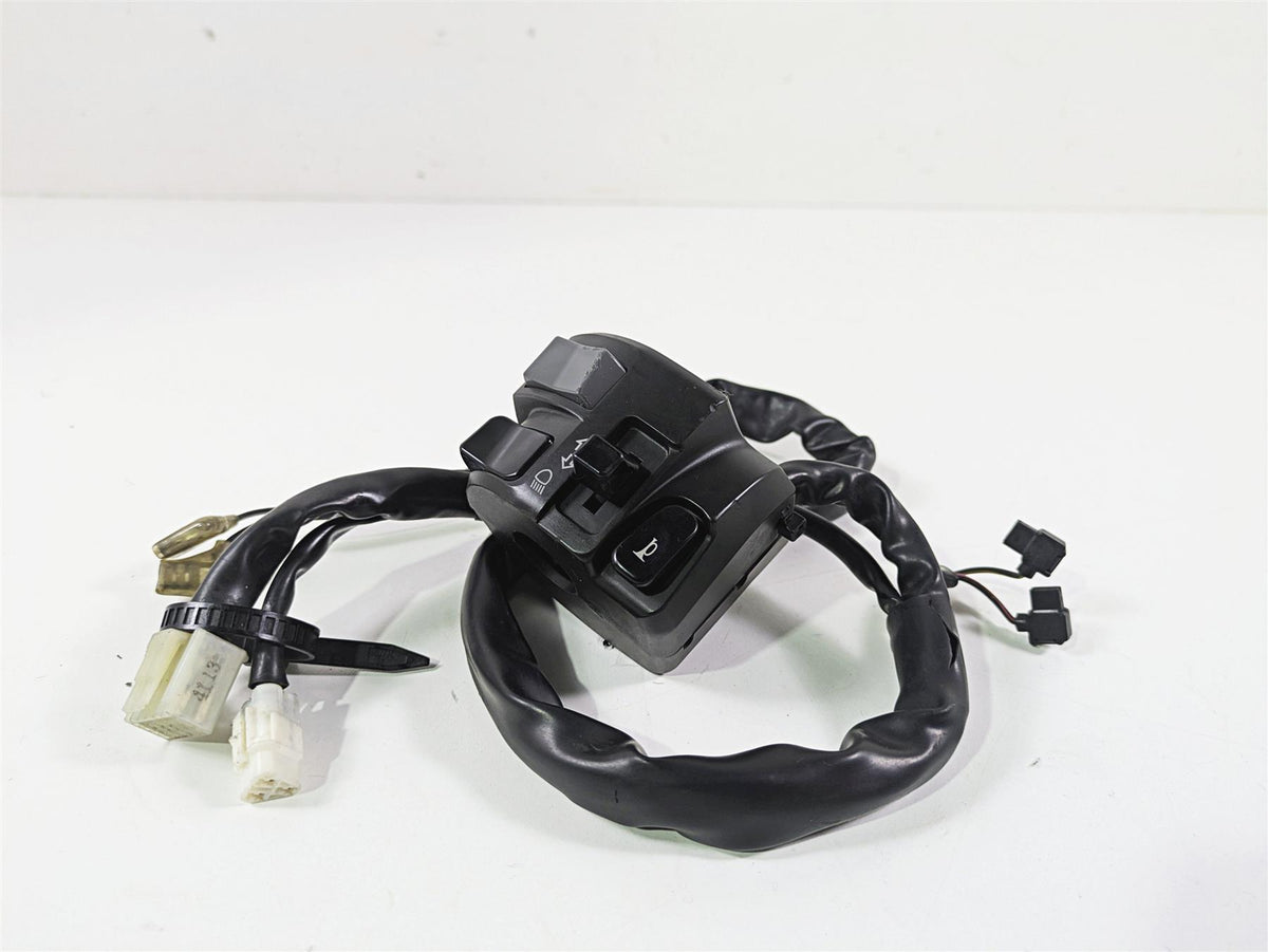 2014 Yamaha YZFR1 R1 RN22 Left Hand Control Switch 1KB-83972-00-00 {{ shop.shopifyCountryName }} - Mototech271