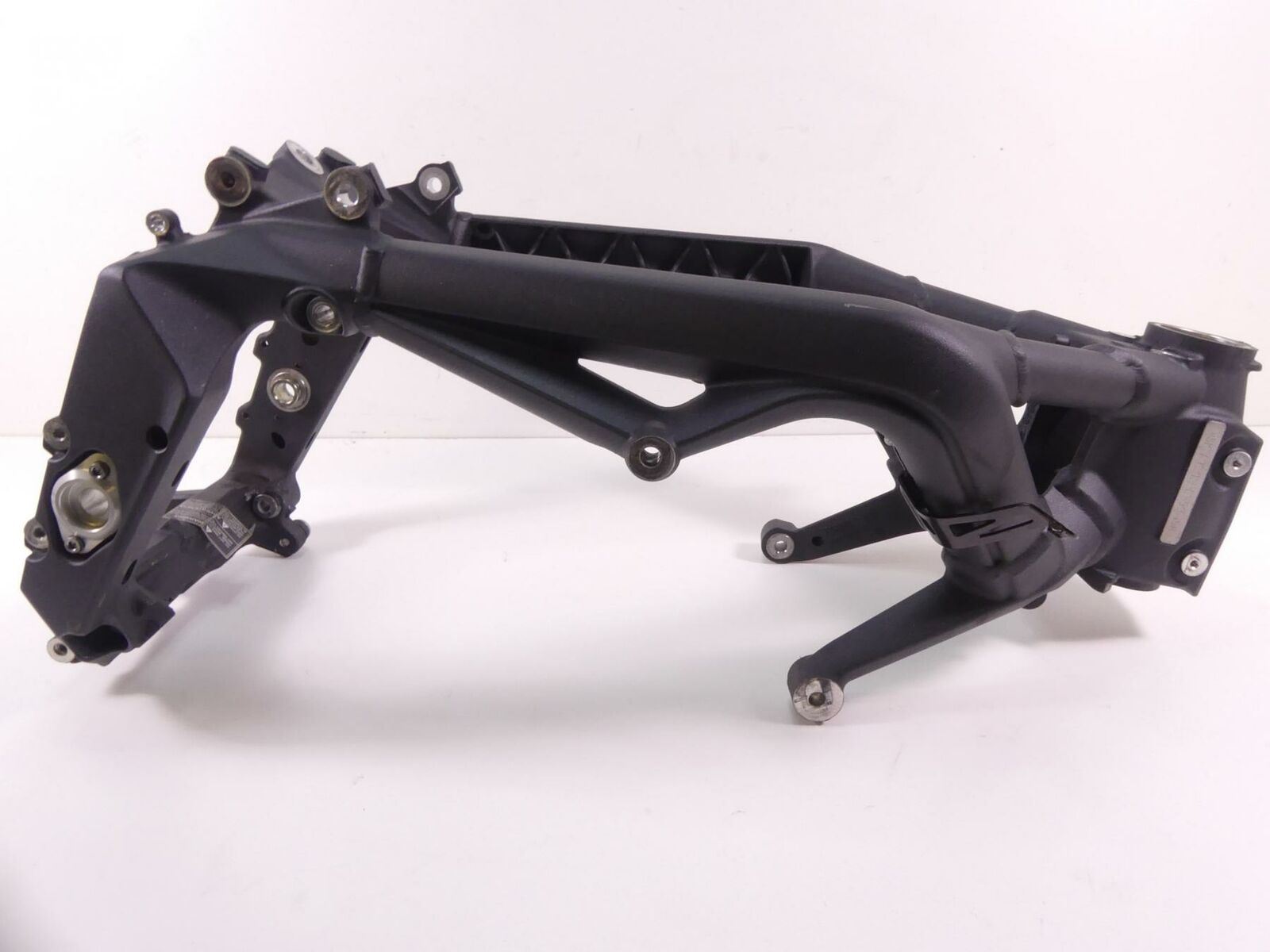 2017 Triumph Daytona 675R Straight Main Frame Chassis Slvg T2704161 {{ shop.shopifyCountryName }} - Mototech271