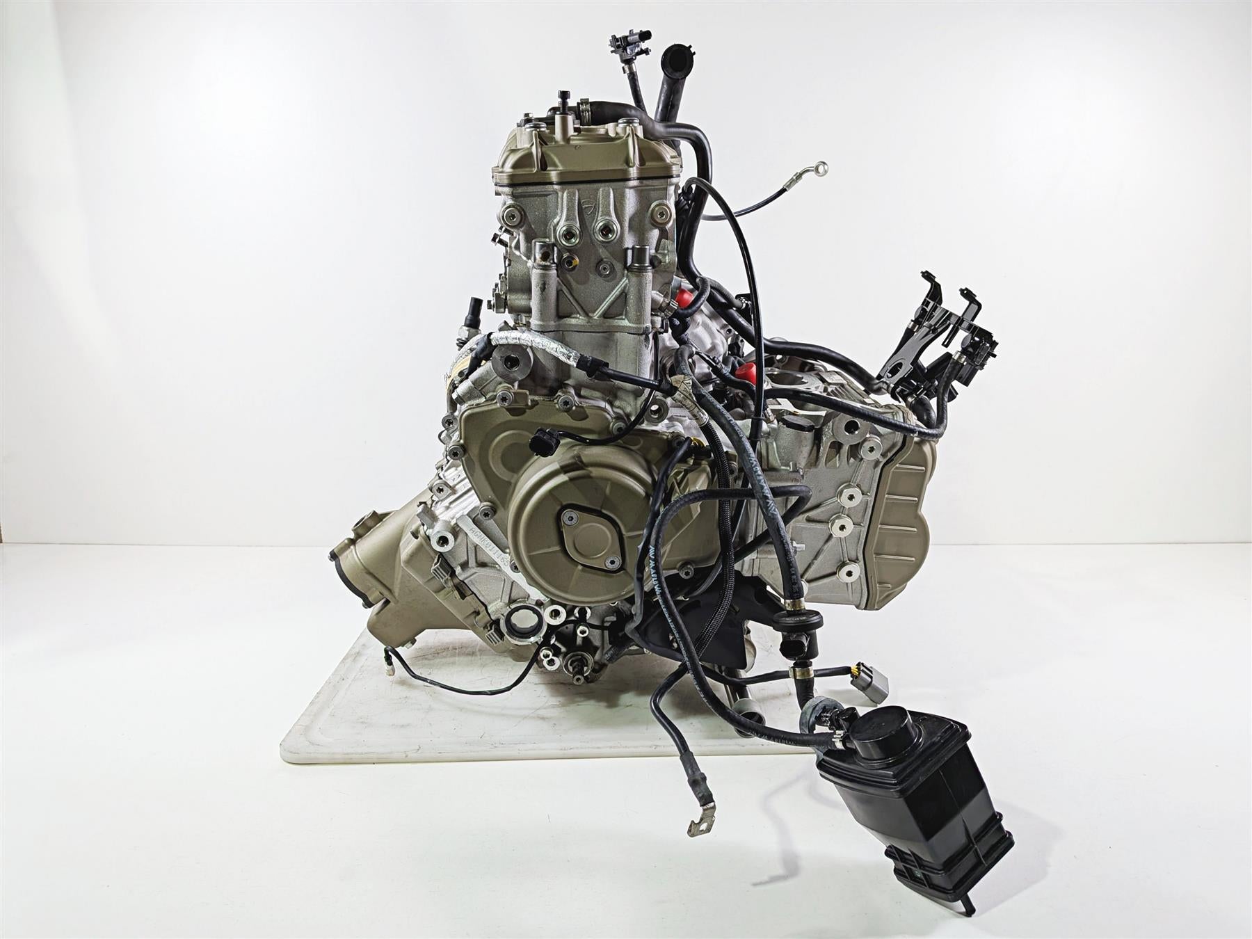 2019 Ducati Panigale V4S V4 S Corse Running Engine Motor 1K - Ducabike Clutch {{ shop.shopifyCountryName }} - Mototech271