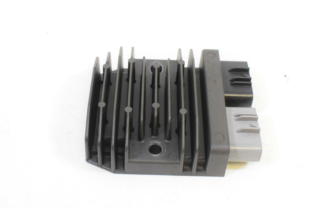 2014 Yamaha XT1200 ES Super Tenere Rectifier Voltage Regulator 1D7-81960-01-00 {{ shop.shopifyCountryName }} - Mototech271