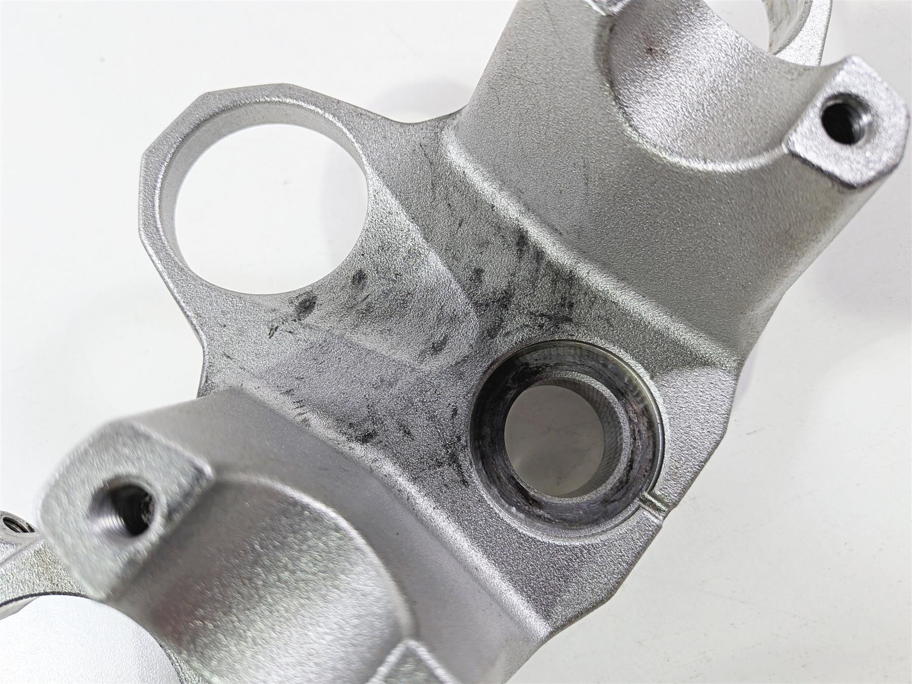 2012 Yamaha XT1200 Super Tenere Upper Triple Tree Steering Clamp 23P-23405-00-00 {{ shop.shopifyCountryName }} - Mototech271