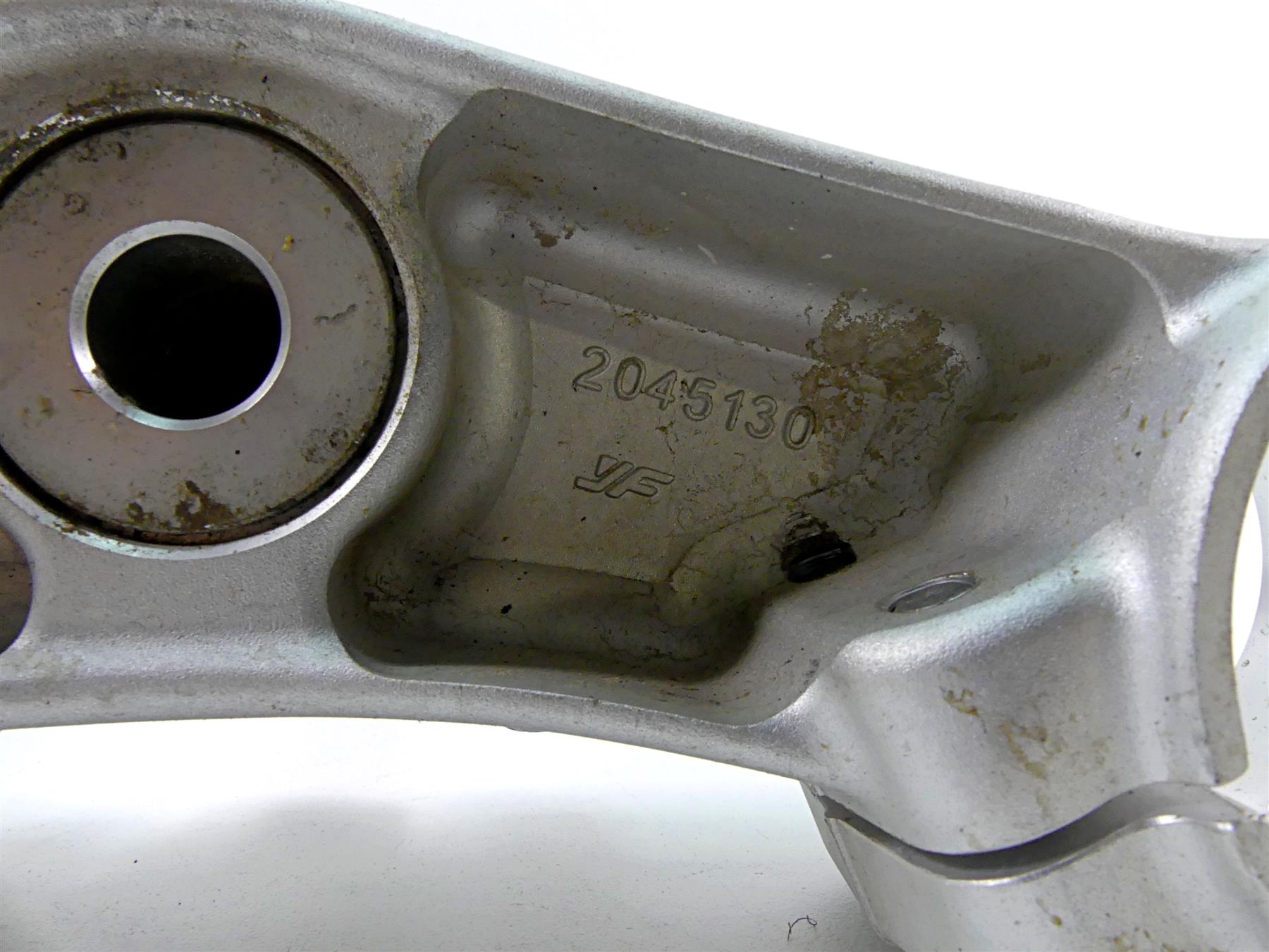 2022 Triumph Speed Triple 1200 RS Lower Triple Tree Steering Clamp 54mm T2045130 {{ shop.shopifyCountryName }} - Mototech271