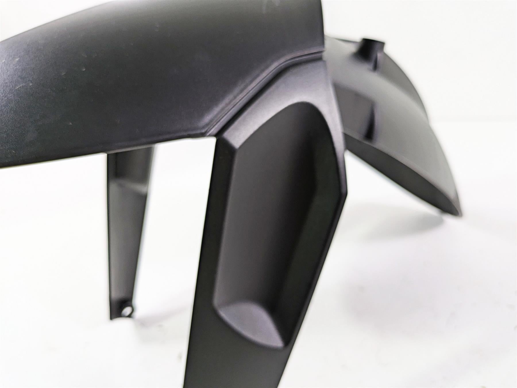 2018 BMW R1200GS GSW K50 Front Lower Fender Guard 46618532313 {{ shop.shopifyCountryName }} - Mototech271