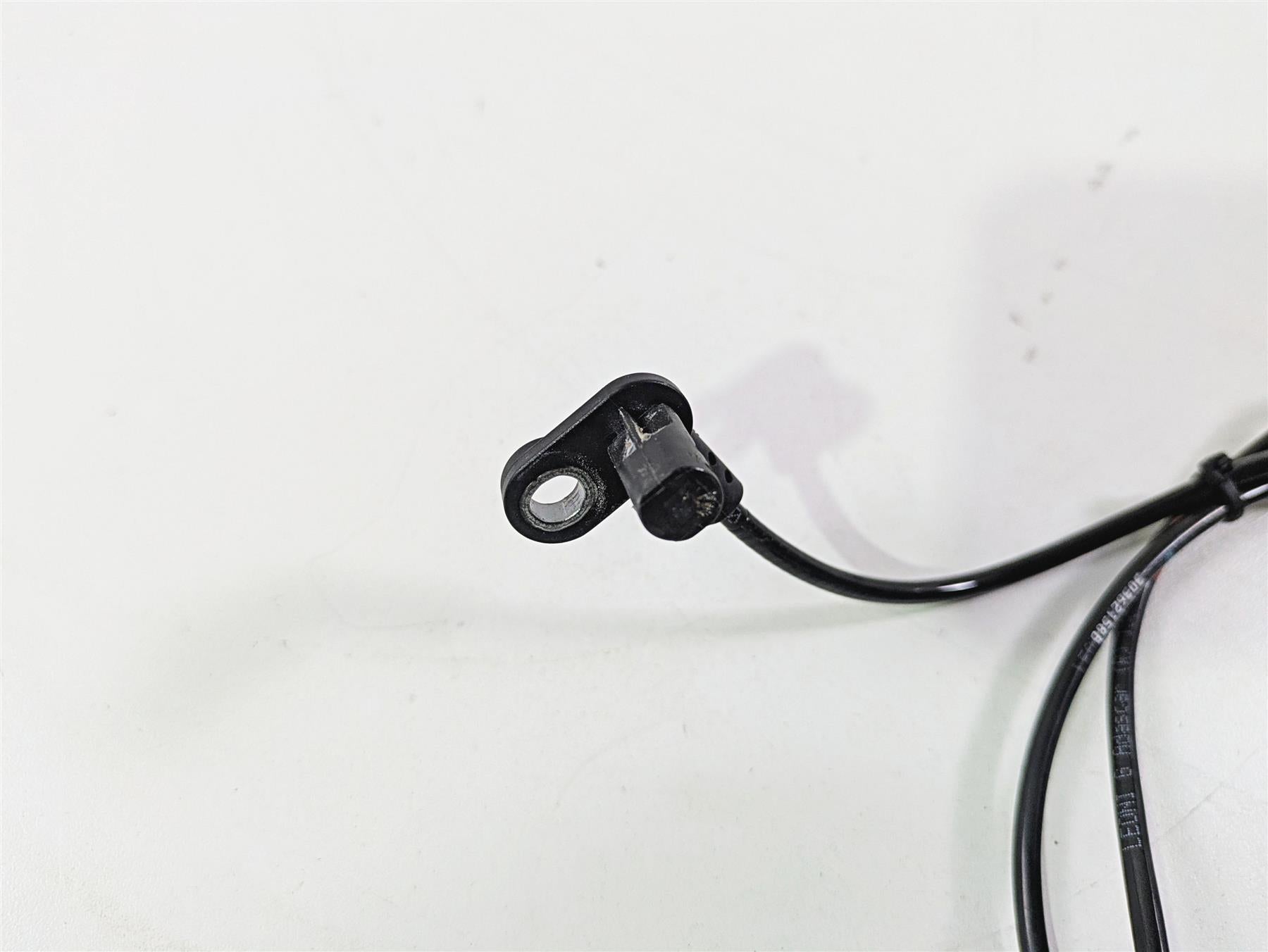 2024 Triumph Street Triple 765 R Rear Wheel Speed Abs Brake Sensor T2022799 {{ shop.shopifyCountryName }} - Mototech271