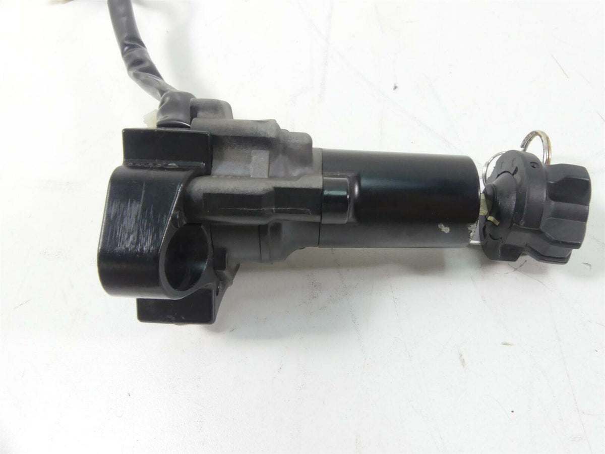 2020 Yamaha VMX17 1700 Ignition Switch Key Lock Tank Cap Set 2S3-82501-30-00 {{ shop.shopifyCountryName }} - Mototech271