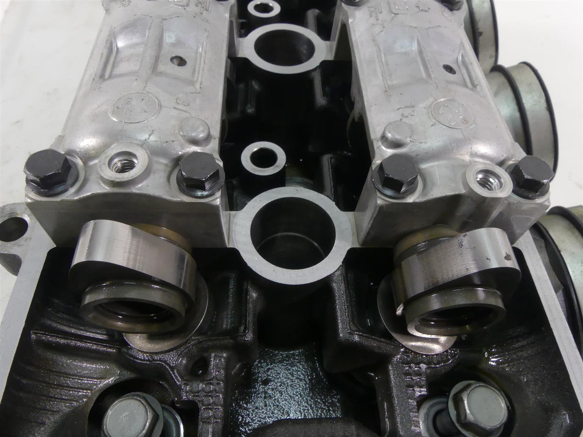 2015 Yamaha MT09 FZ09 Cylinderhead Cylinder Head 10K Only 1RC-11101-09-00 {{ shop.shopifyCountryName }} - Mototech271