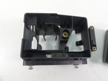 2015 Harley FLD Dyna Switchback Electrical Carrier Tray & Cover 70367-12 {{ shop.shopifyCountryName }} - Mototech271