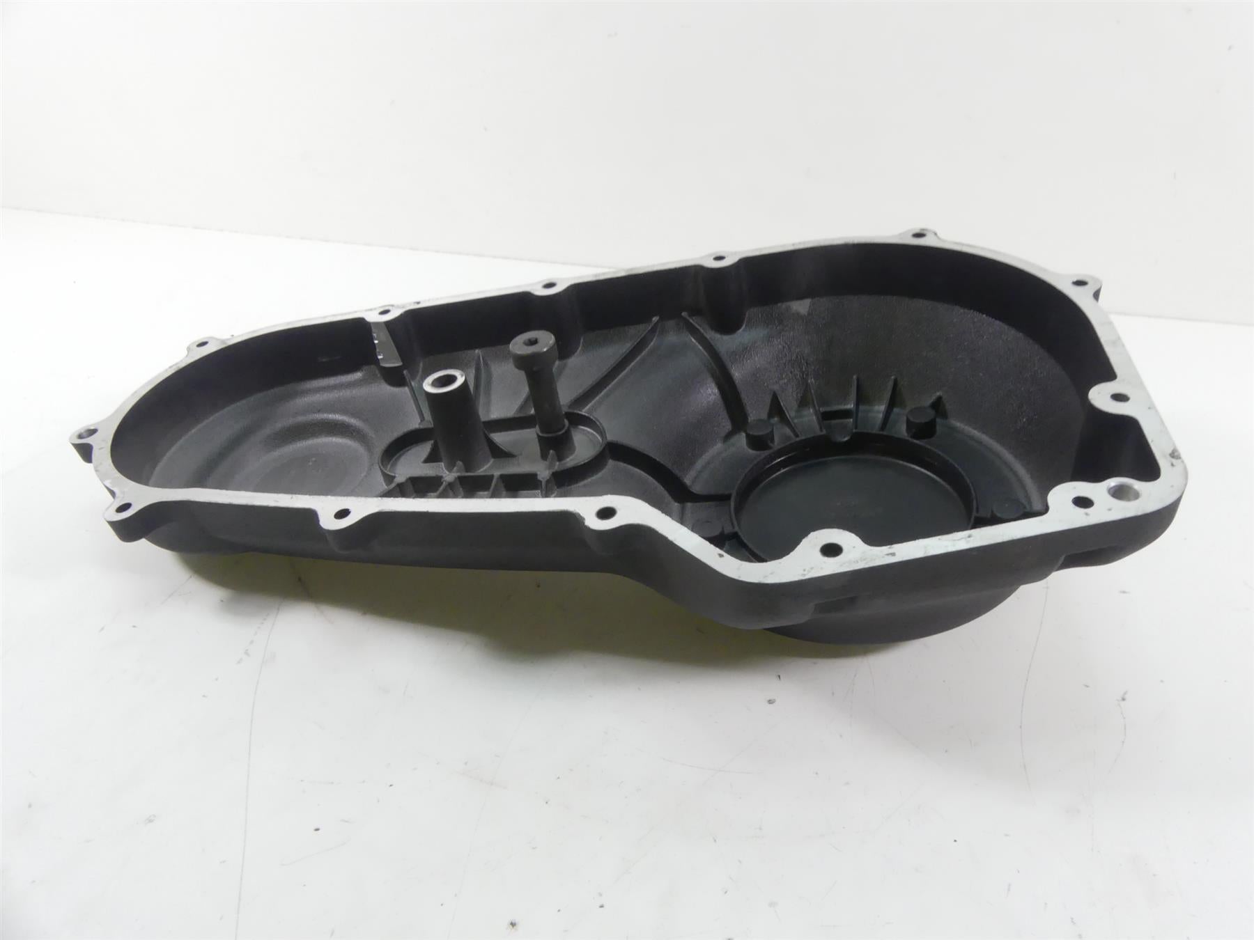 2009 Harley FXDF Dyna Fat Bob Outer Primary Drive Clutch Cover 60761-06 {{ shop.shopifyCountryName }} - Mototech271