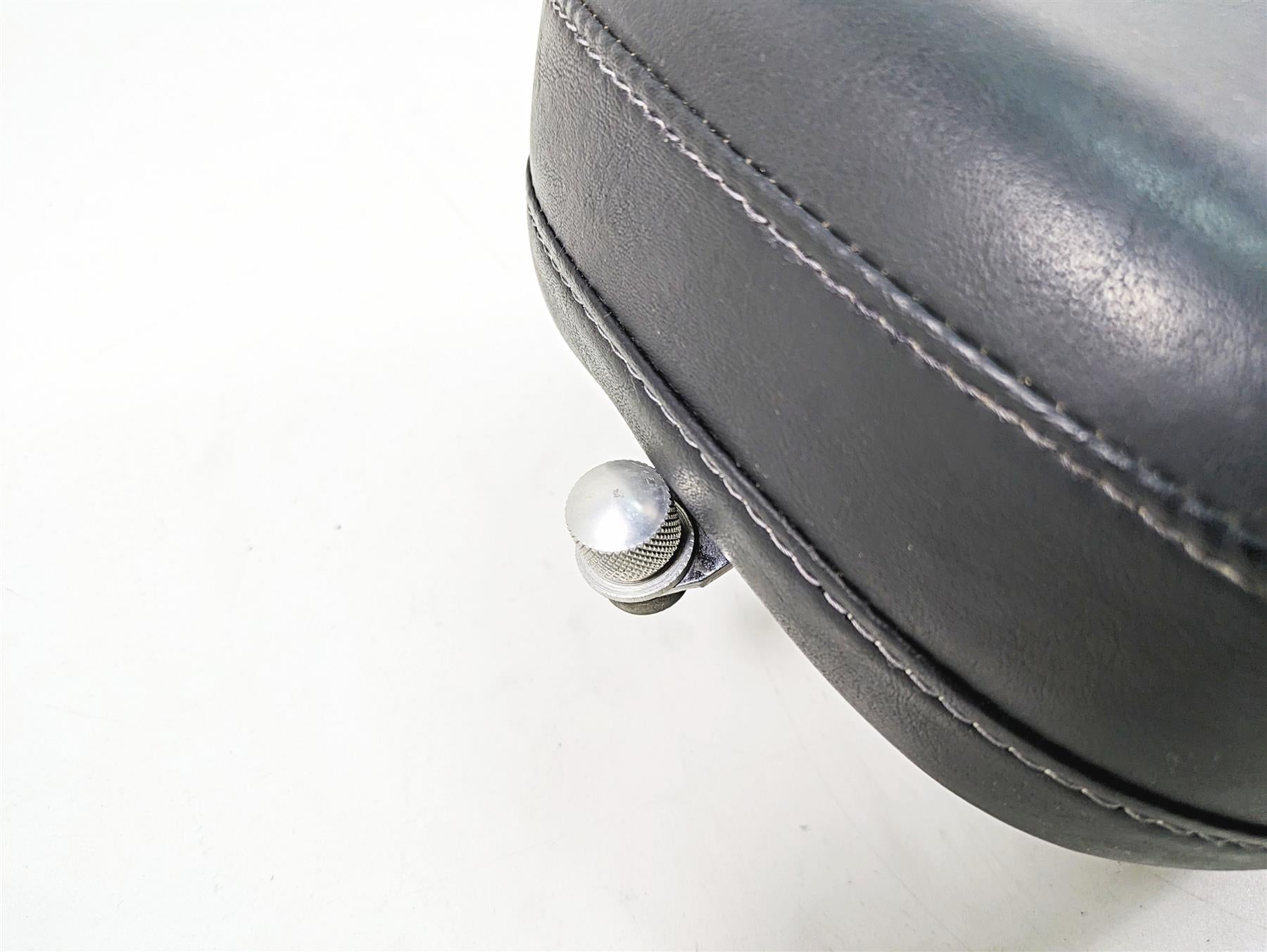 1999 Harley Dyna FXDL Low Rider Front Rear Seat Saddle Set 52174-99 {{ shop.shopifyCountryName }} - Mototech271