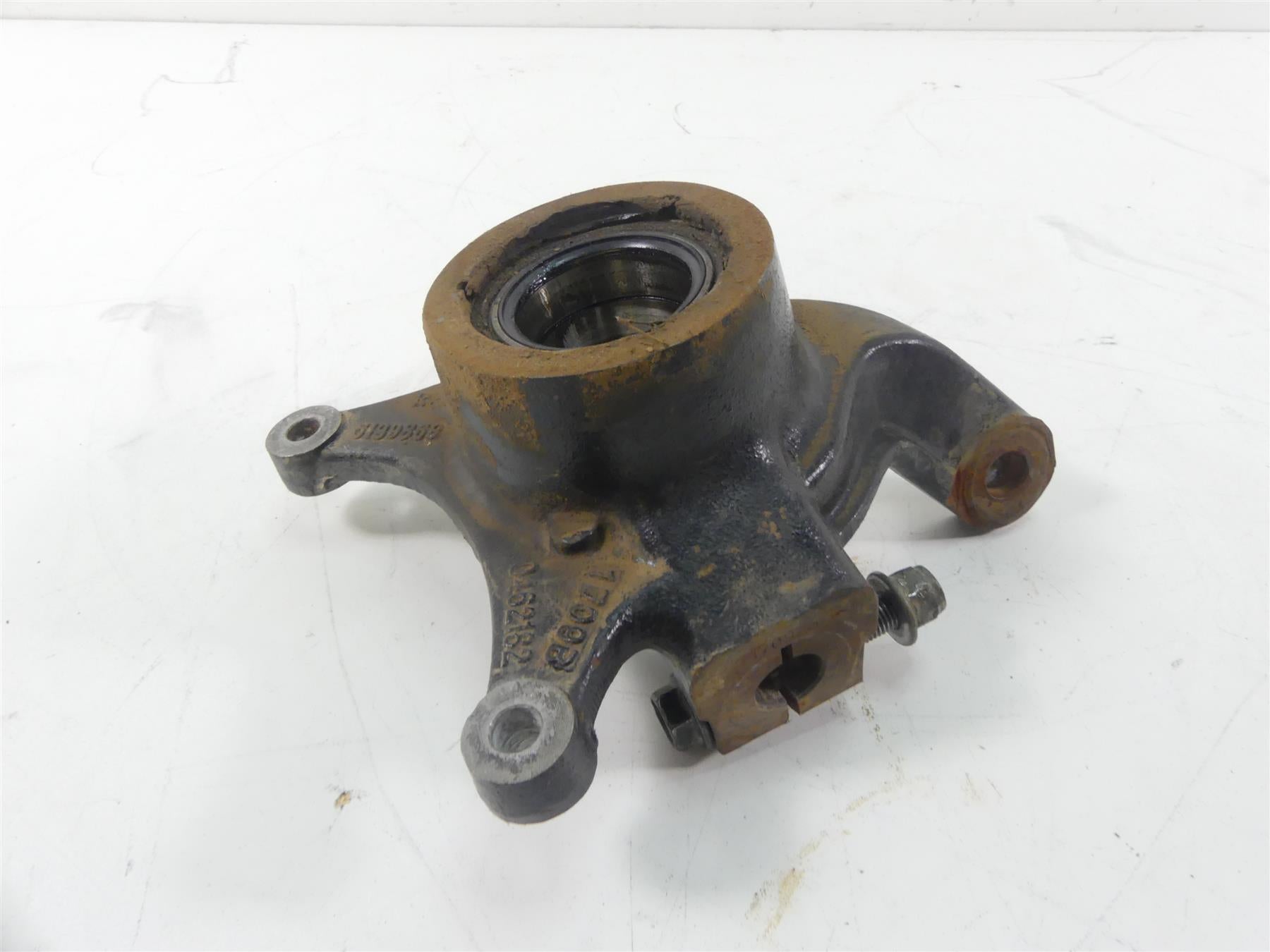 2018 Polaris RZR1000 XP EPS Turbo Dynamix Left Front Spindle Knuckle 5139868 {{ shop.shopifyCountryName }} - Mototech271