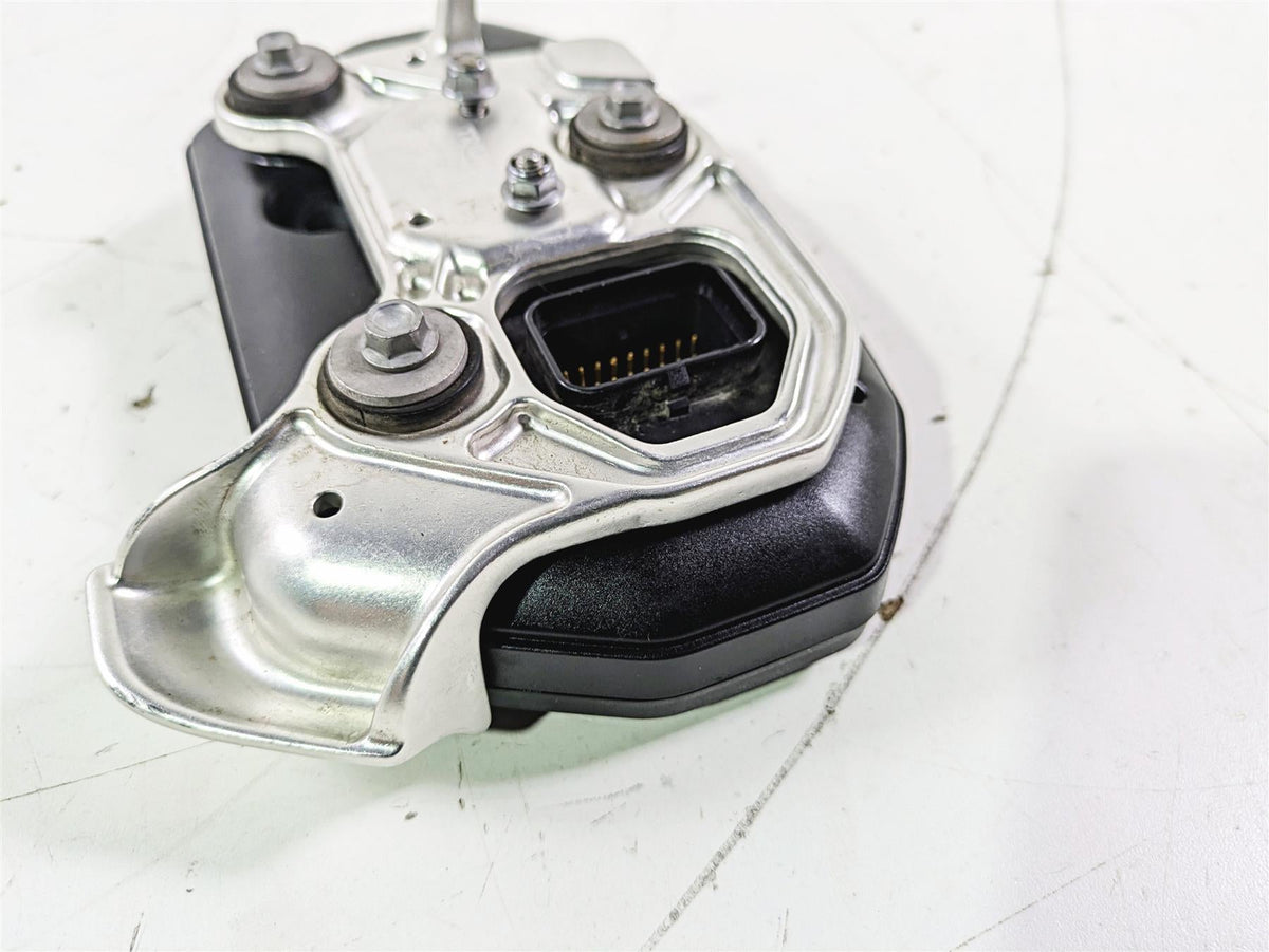 2019 Triumph Speed Triple RS 1050 Speedometer Dash Instrument 25K Tft T2508462 {{ shop.shopifyCountryName }} - Mototech271