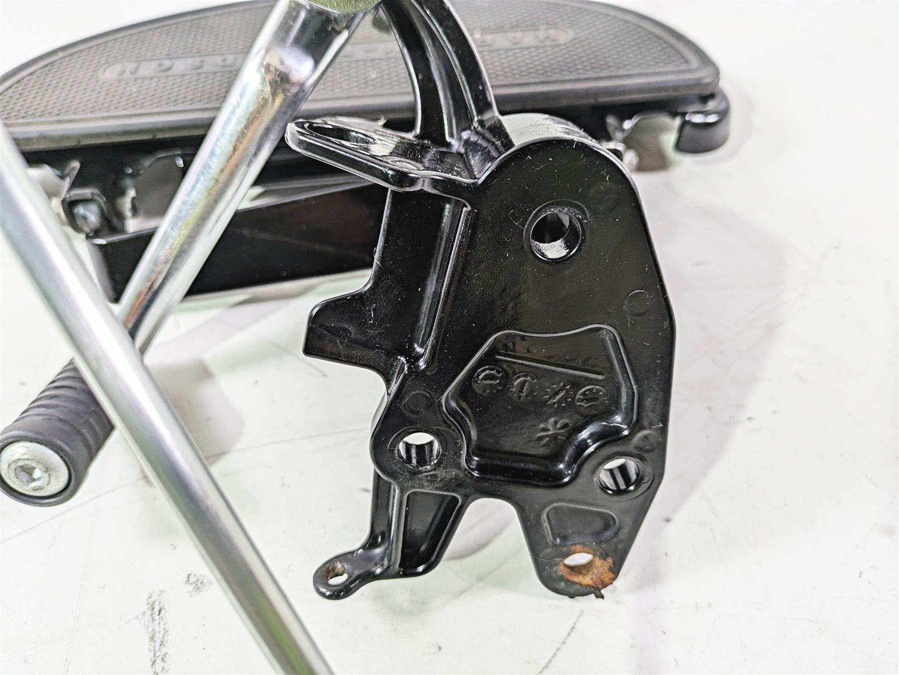 2017 Harley FLS Softail Slim Left Front Floorboard & Shifter 33630-07A 33895-82E {{ shop.shopifyCountryName }} - Mototech271