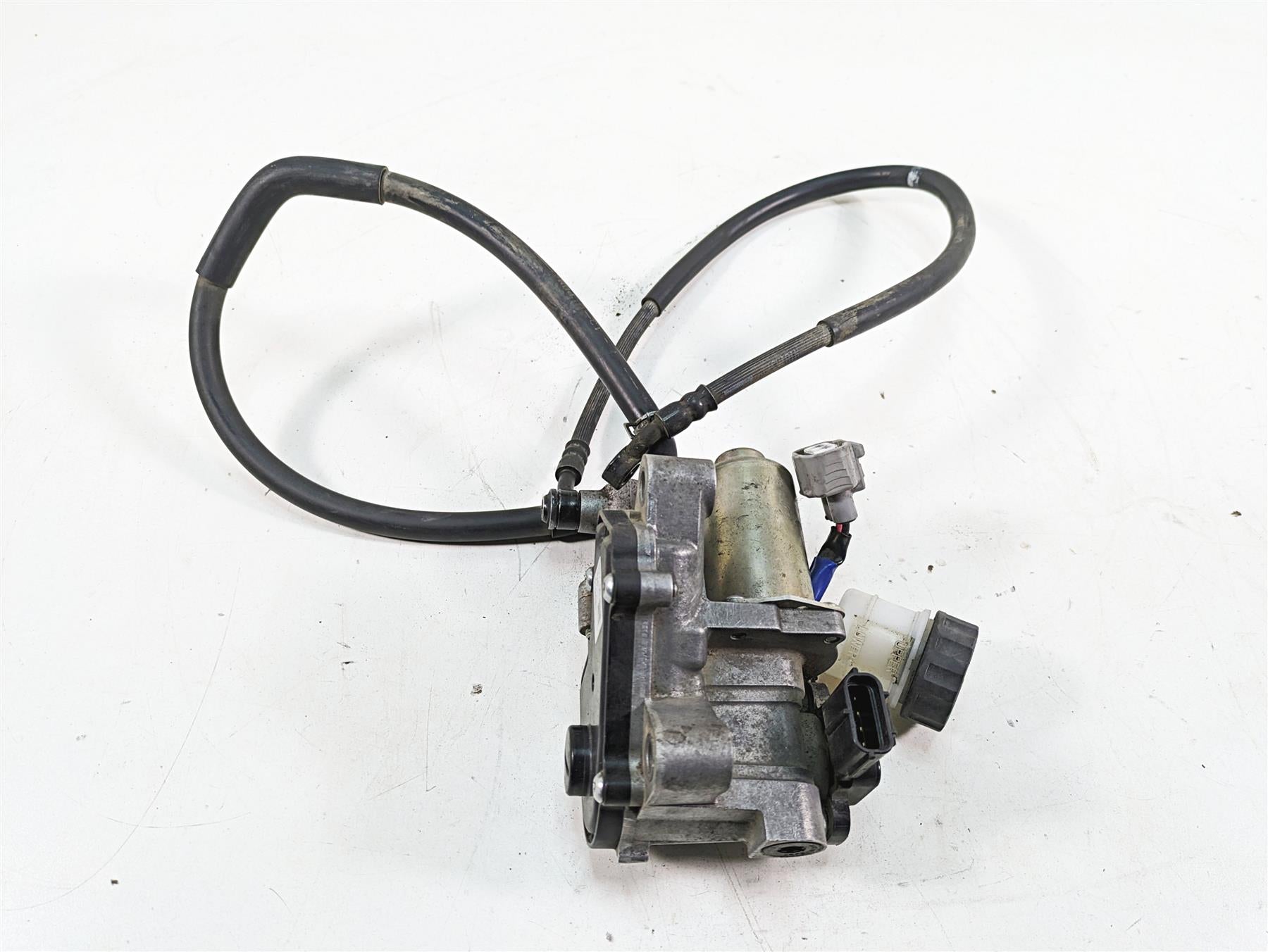 2019 Yamaha YXZ1000 R EPS SS SE Clutch Actuator Master Cylinder B57-82460-03-00 {{ shop.shopifyCountryName }} - Mototech271