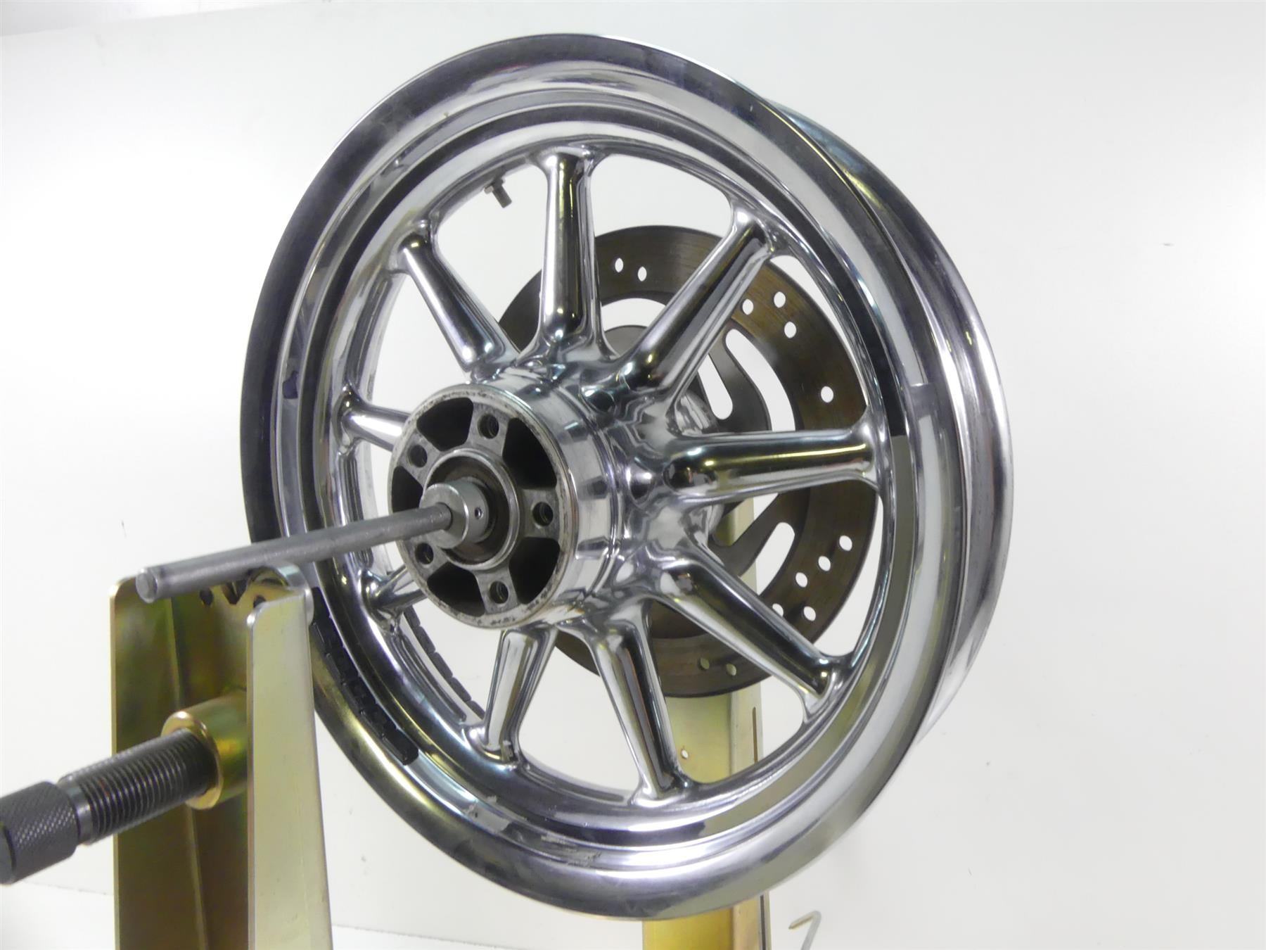 2007 Harley Touring FLHTCU SE CVO Electra Glide Rear Chrome Wheel 16x3 43484-08 {{ shop.shopifyCountryName }} - Mototech271