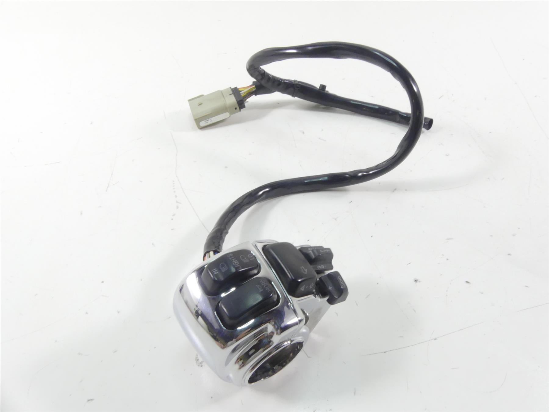 2007 Harley Touring FLHTCU SE CVO Electra Glide Left Control Switch 71682-06A {{ shop.shopifyCountryName }} - Mototech271