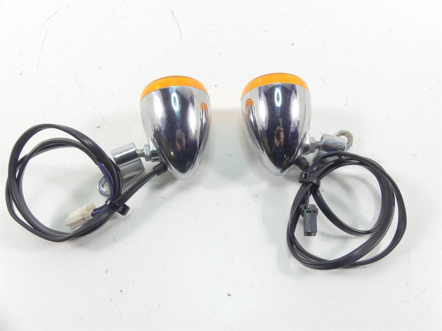 2015 Harley FLD Dyna Switchback Front Turn Signal Blinker Set 68972-00 {{ shop.shopifyCountryName }} - Mototech271
