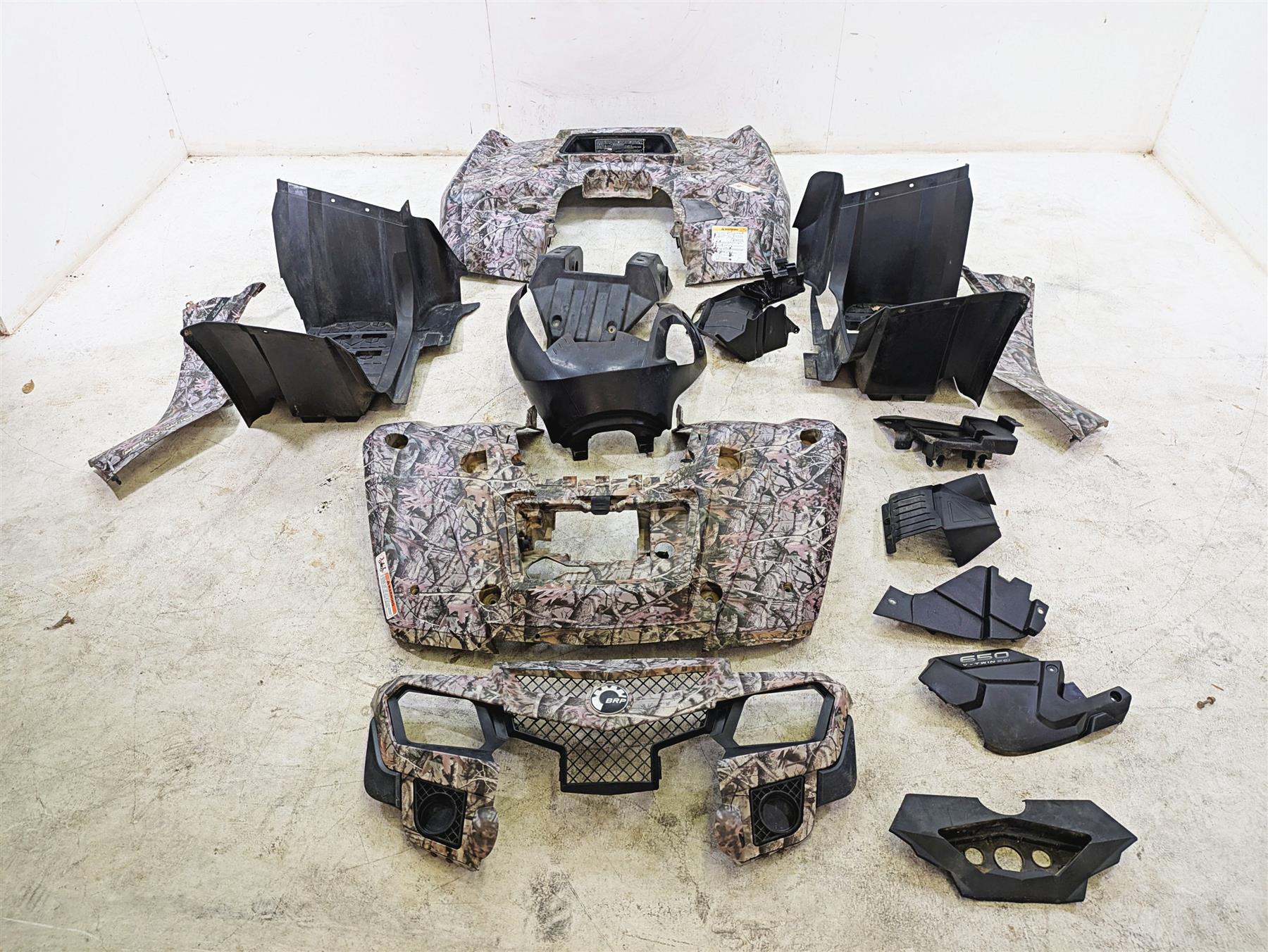 2011 Can-Am Outlander 650 4X4 XT Camo Frame Fairing Cover Panels Set 705003496