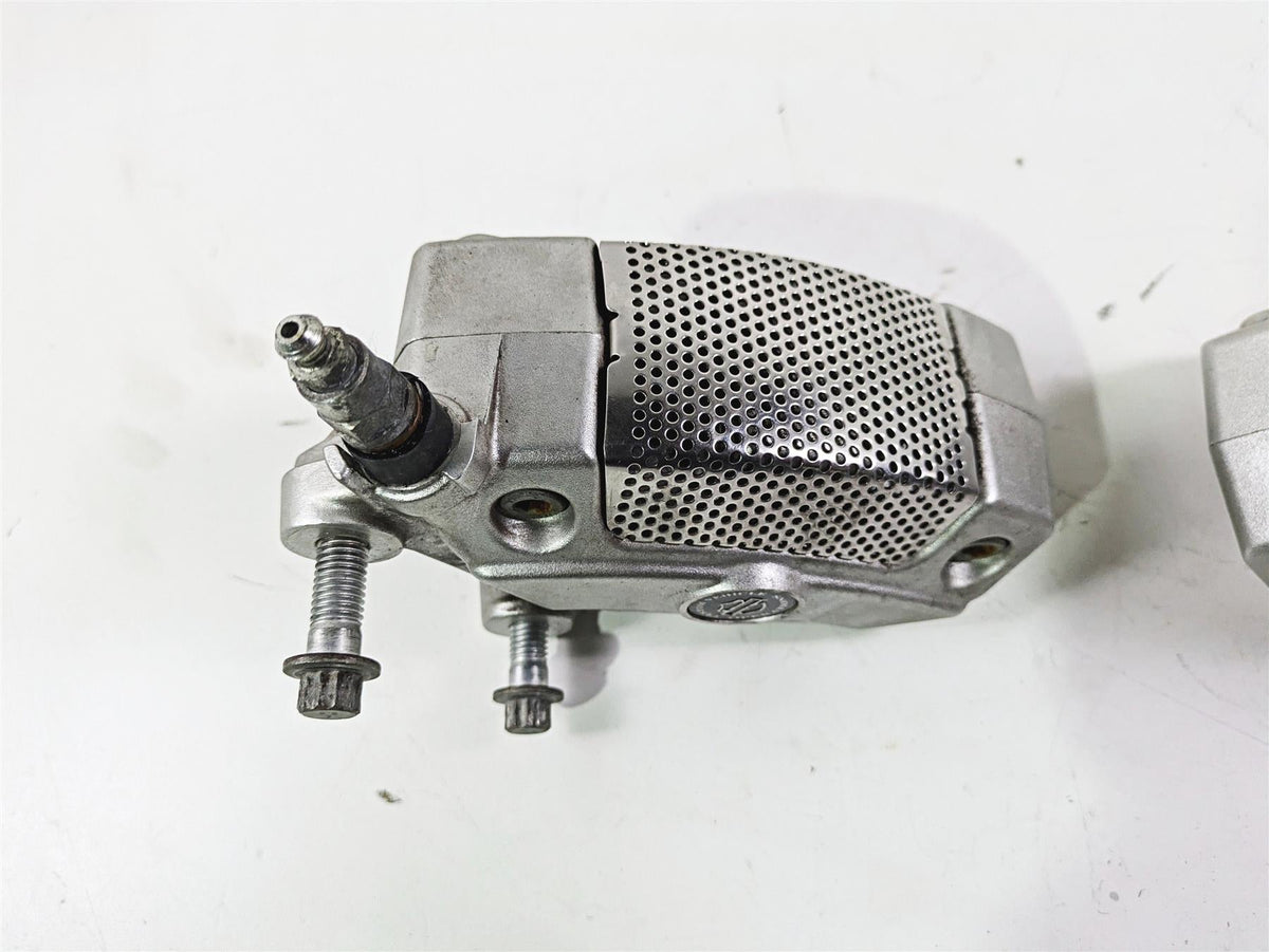 2011 Harley Touring FLHTCUSE CVO E-Glide Front Brake Calipers 42938-08 42939-08 {{ shop.shopifyCountryName }} - Mototech271