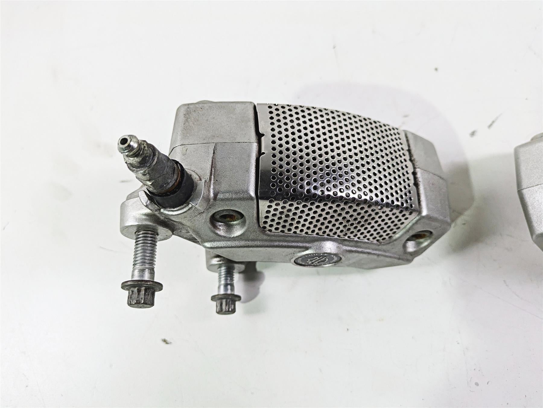 2011 Harley Touring FLHTCUSE CVO E-Glide Front Brake Calipers 42938-08 42939-08 {{ shop.shopifyCountryName }} - Mototech271
