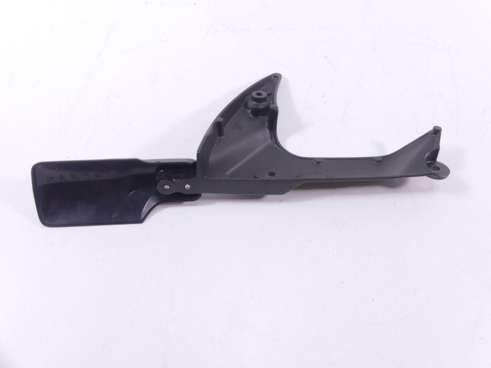 2019 Yamaha VMX17 V-Max 1700 Left Front Fender Mount + Cover 2S3-23361-00-P1 {{ shop.shopifyCountryName }} - Mototech271